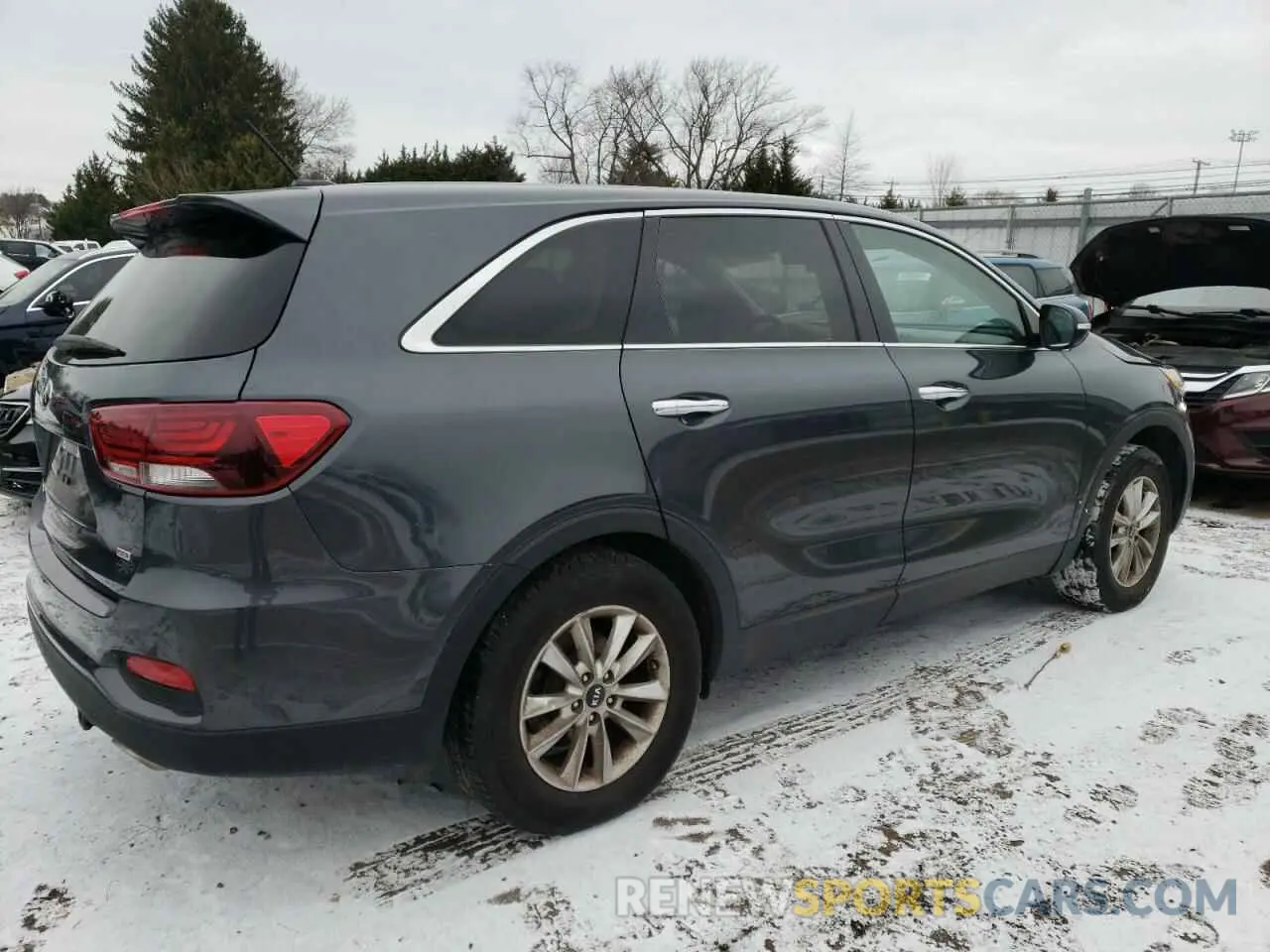 3 Photograph of a damaged car 5XYPG4A35LG649303 KIA SORENTO 2020
