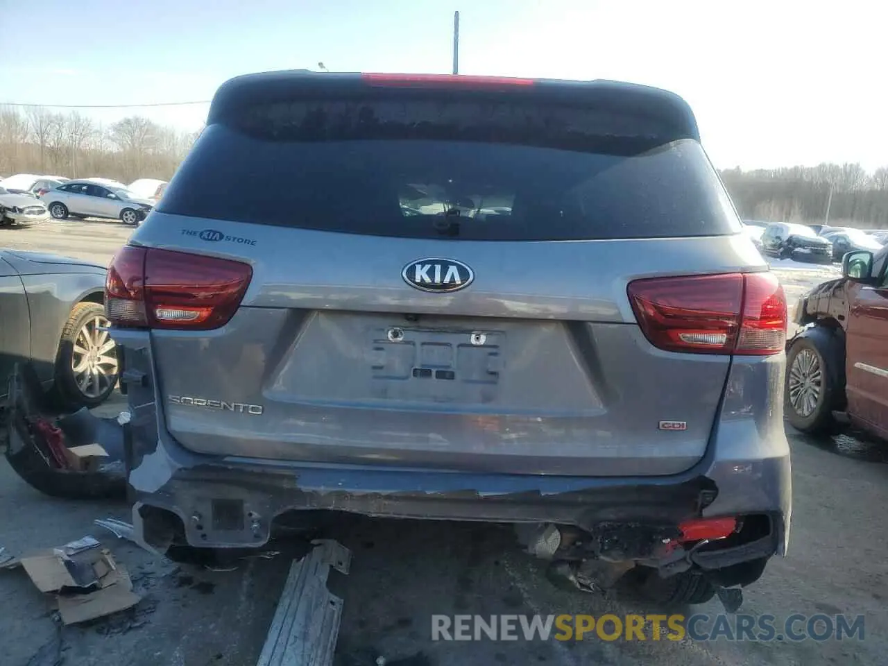 6 Photograph of a damaged car 5XYPG4A35LG654114 KIA SORENTO 2020