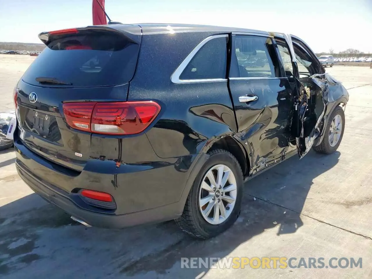 3 Photograph of a damaged car 5XYPG4A35LG694726 KIA SORENTO 2020
