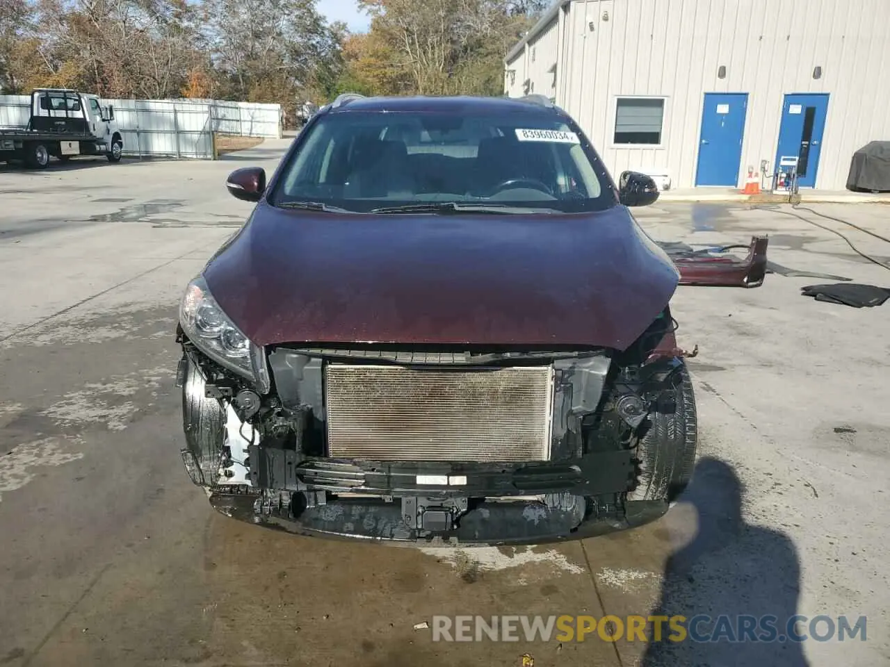 5 Photograph of a damaged car 5XYPG4A36LG633725 KIA SORENTO 2020
