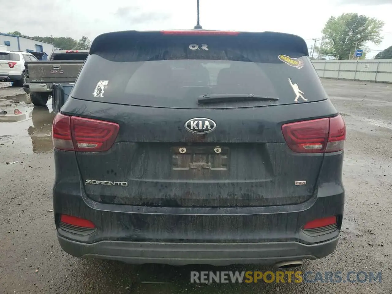 6 Photograph of a damaged car 5XYPG4A36LG658401 KIA SORENTO 2020