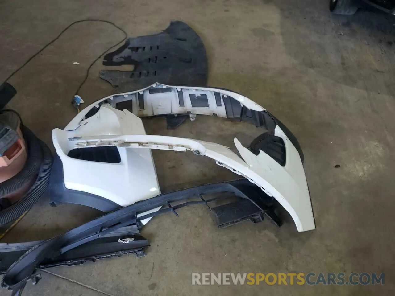 13 Photograph of a damaged car 5XYPG4A36LG697151 KIA SORENTO 2020
