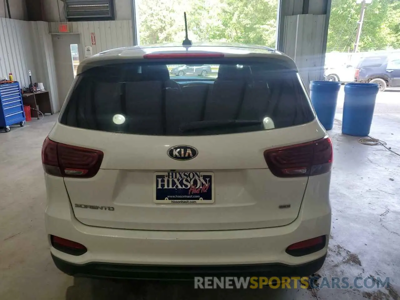 6 Photograph of a damaged car 5XYPG4A36LG697151 KIA SORENTO 2020