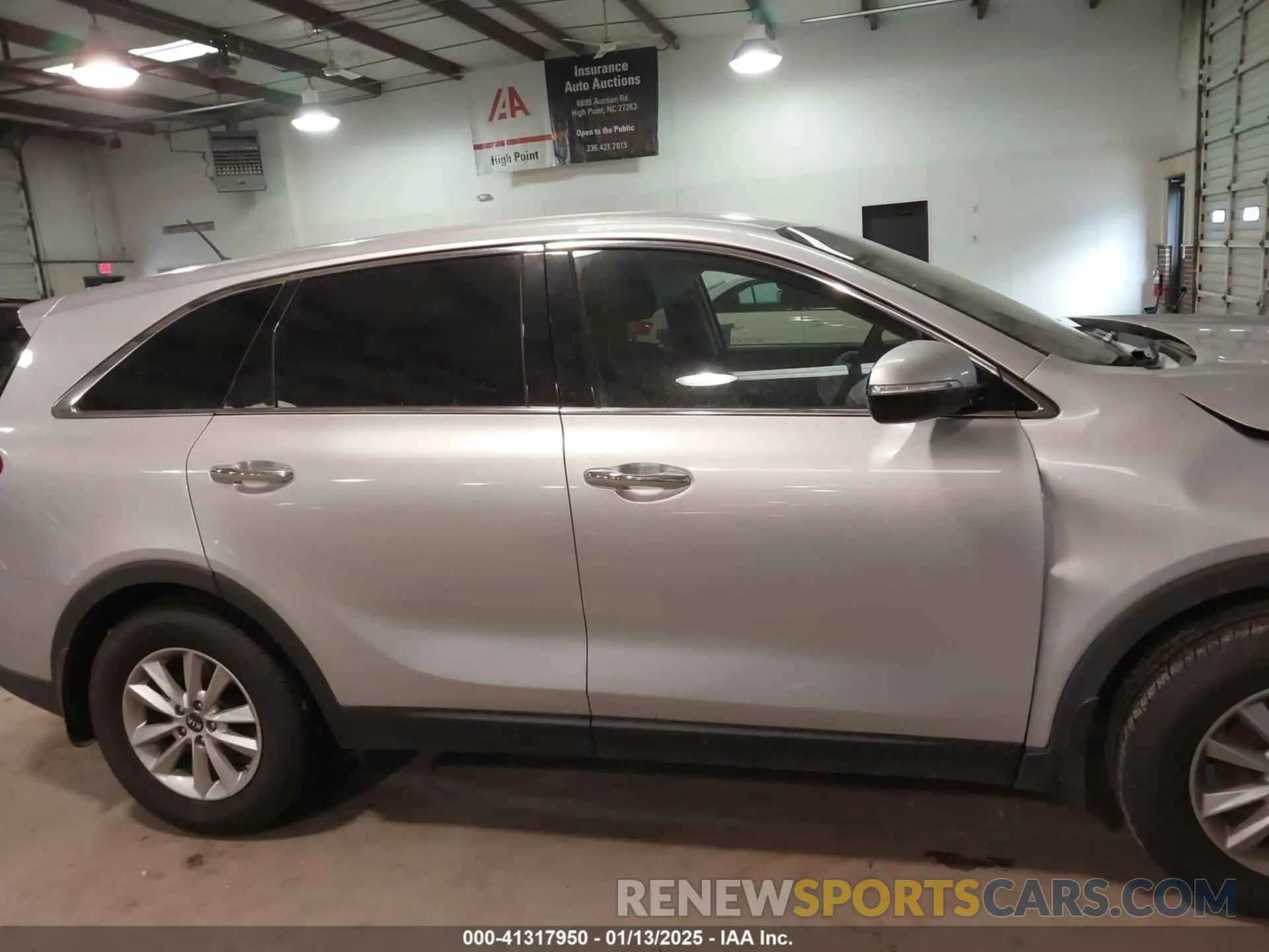 13 Photograph of a damaged car 5XYPG4A37LG652560 KIA SORENTO 2020