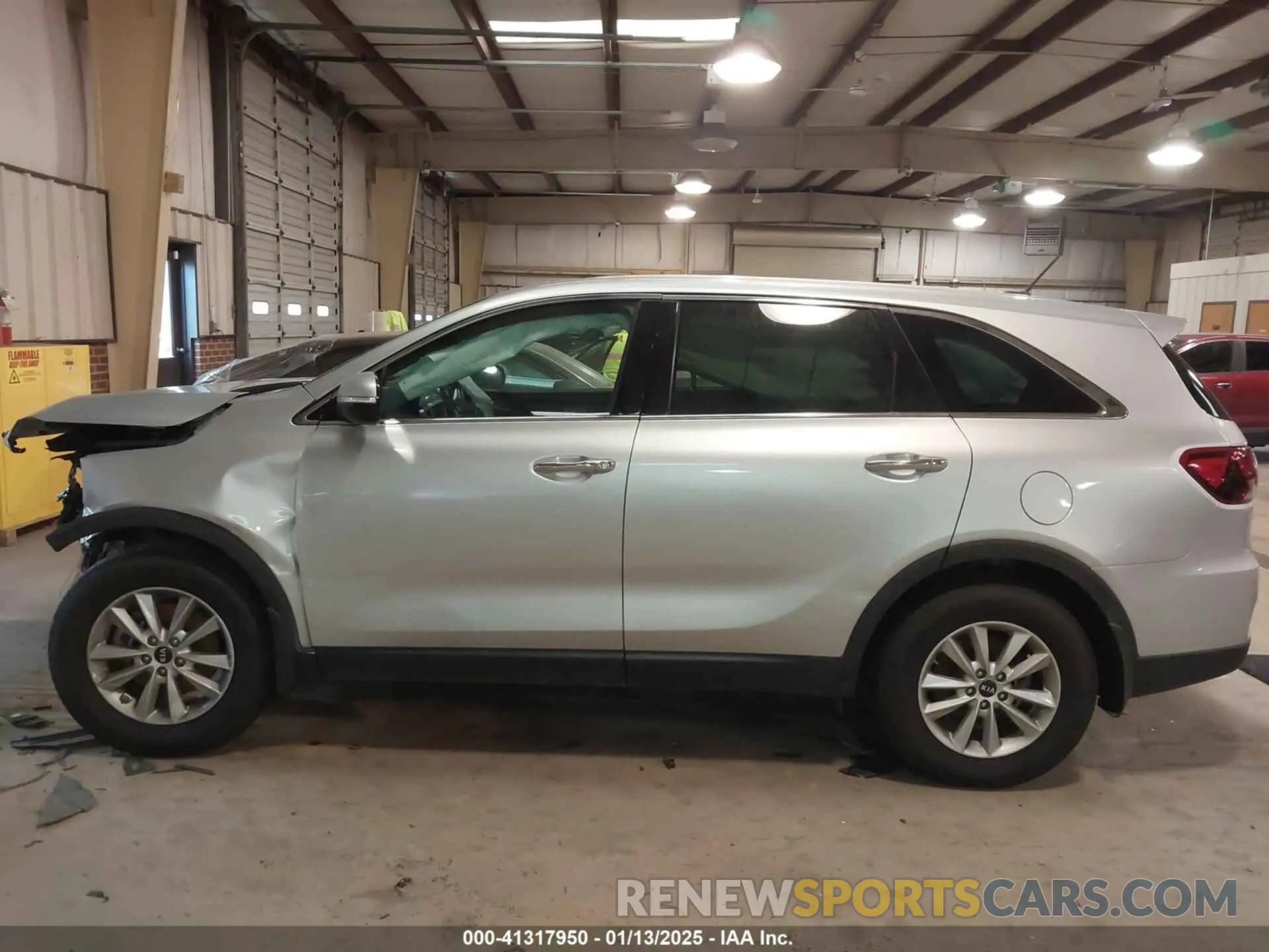 14 Photograph of a damaged car 5XYPG4A37LG652560 KIA SORENTO 2020