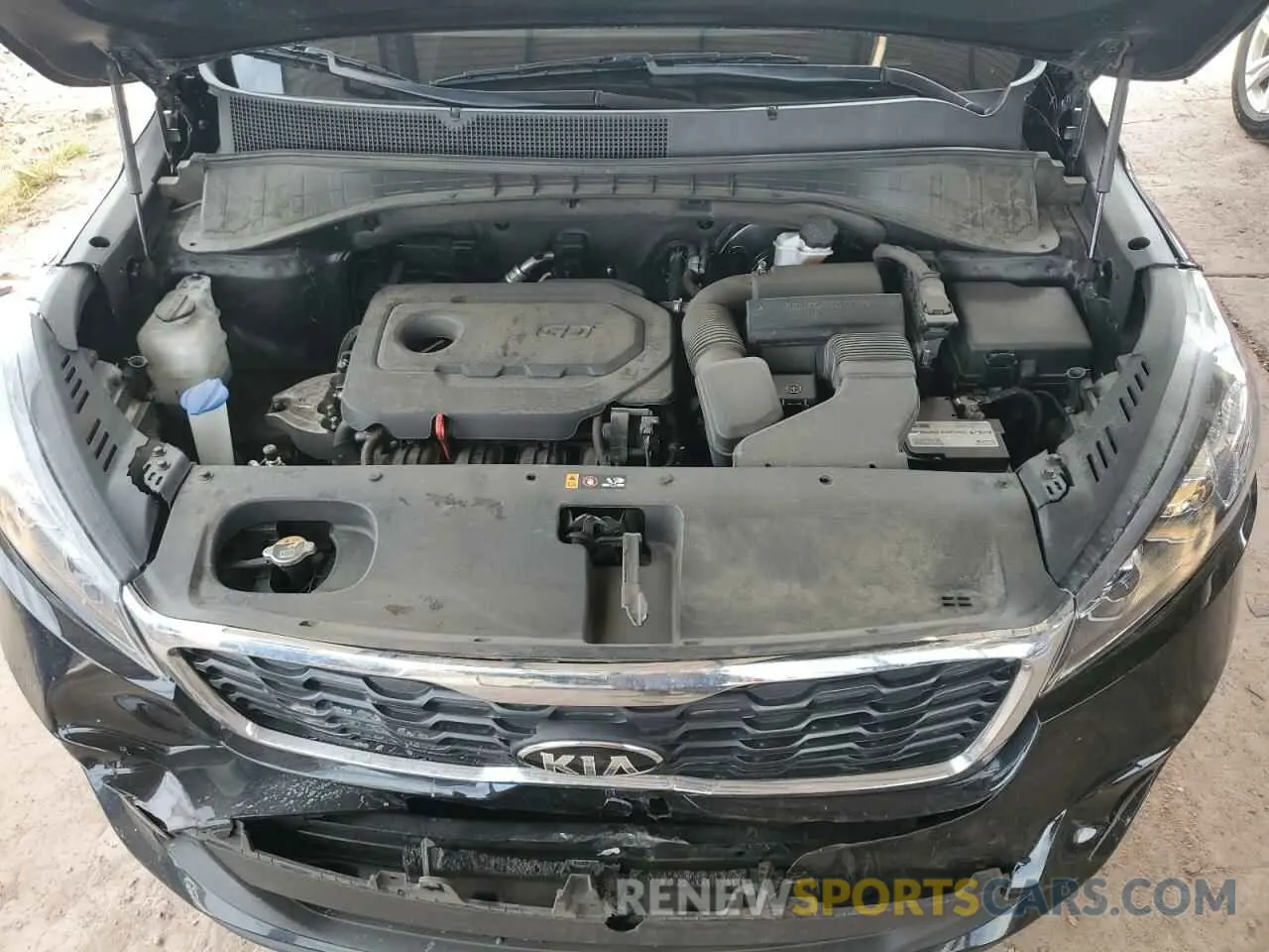 13 Photograph of a damaged car 5XYPG4A37LG686899 KIA SORENTO 2020