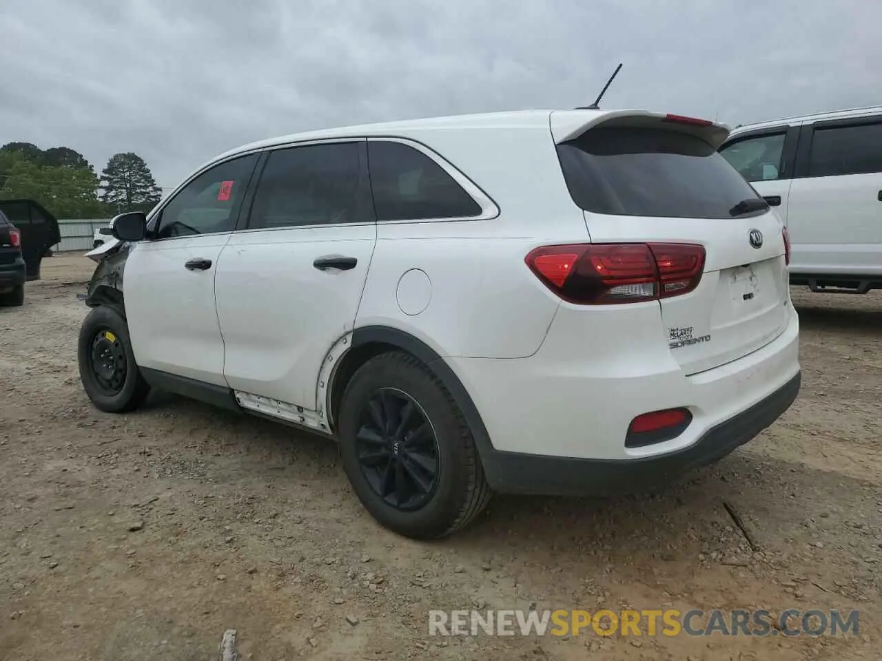 2 Photograph of a damaged car 5XYPG4A38LG649960 KIA SORENTO 2020