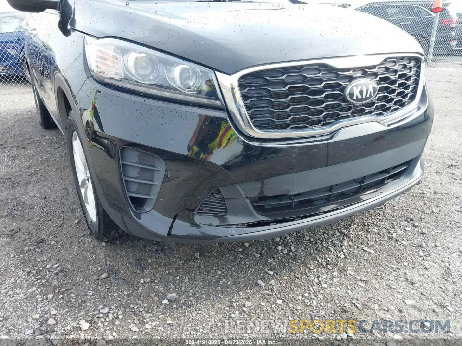 18 Photograph of a damaged car 5XYPG4A38LG656763 KIA SORENTO 2020
