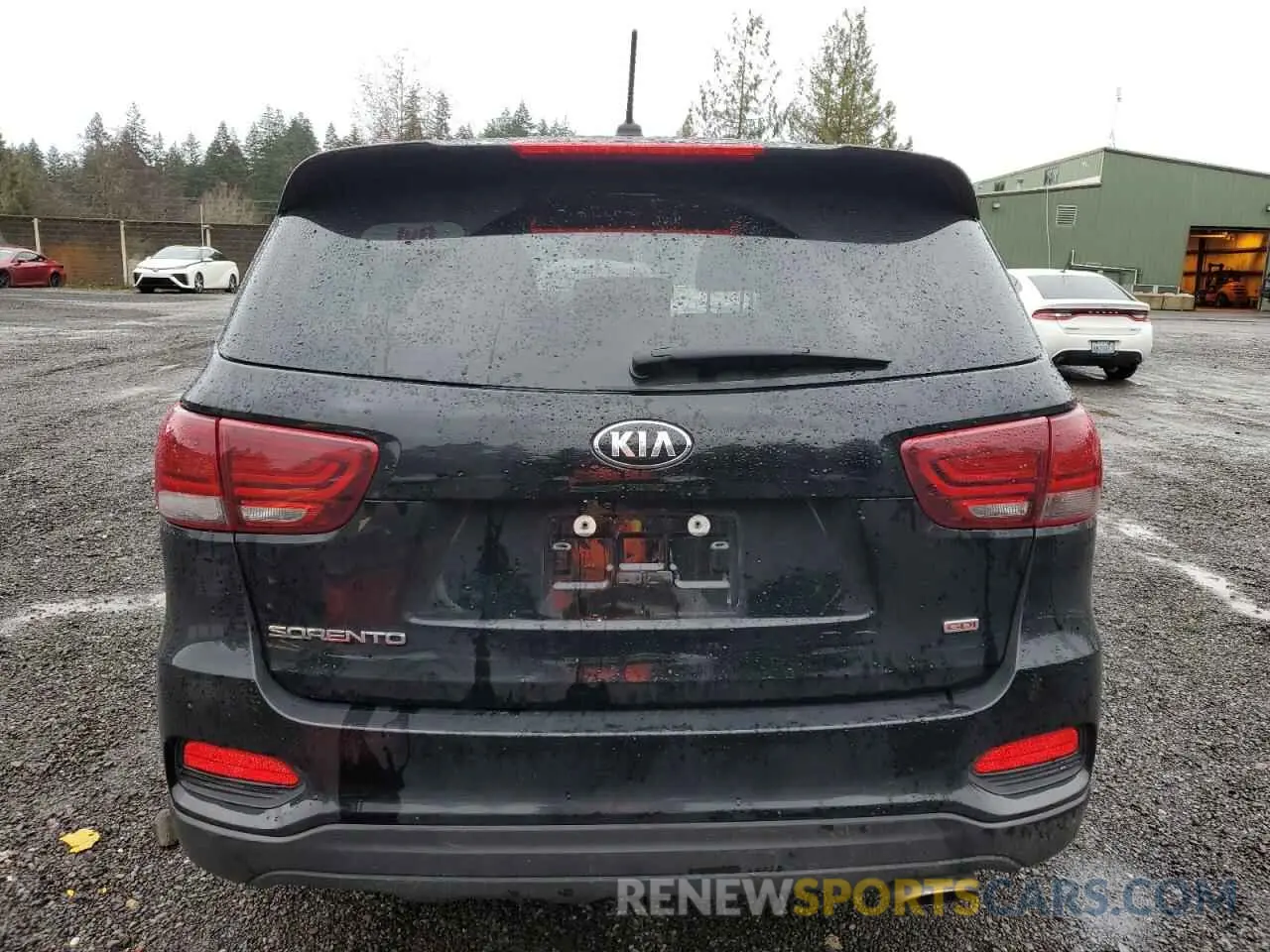6 Photograph of a damaged car 5XYPG4A38LG683834 KIA SORENTO 2020