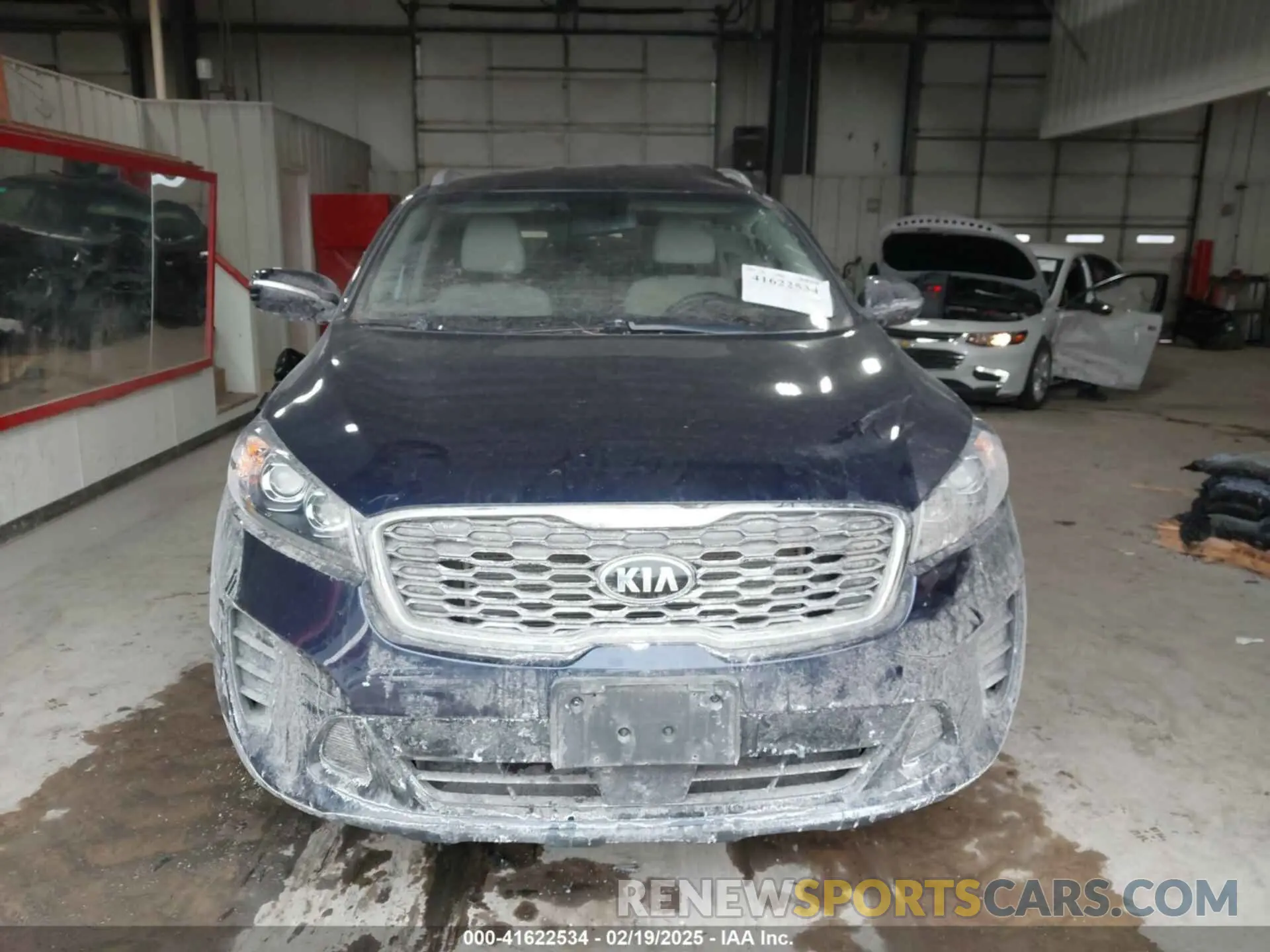 11 Photograph of a damaged car 5XYPG4A38LG693943 KIA SORENTO 2020