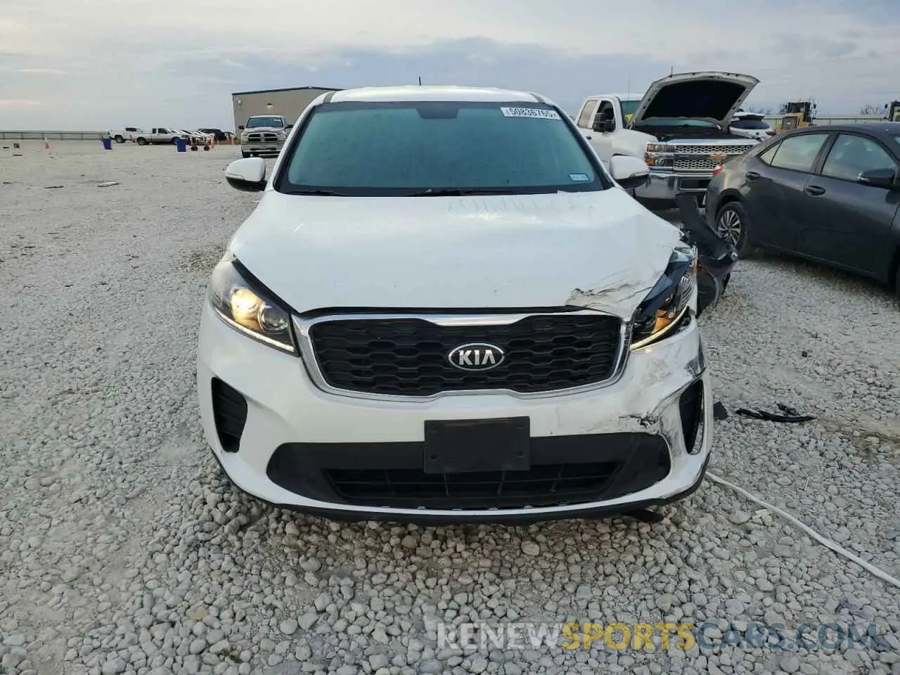 5 Photograph of a damaged car 5XYPG4A39LG644010 KIA SORENTO 2020