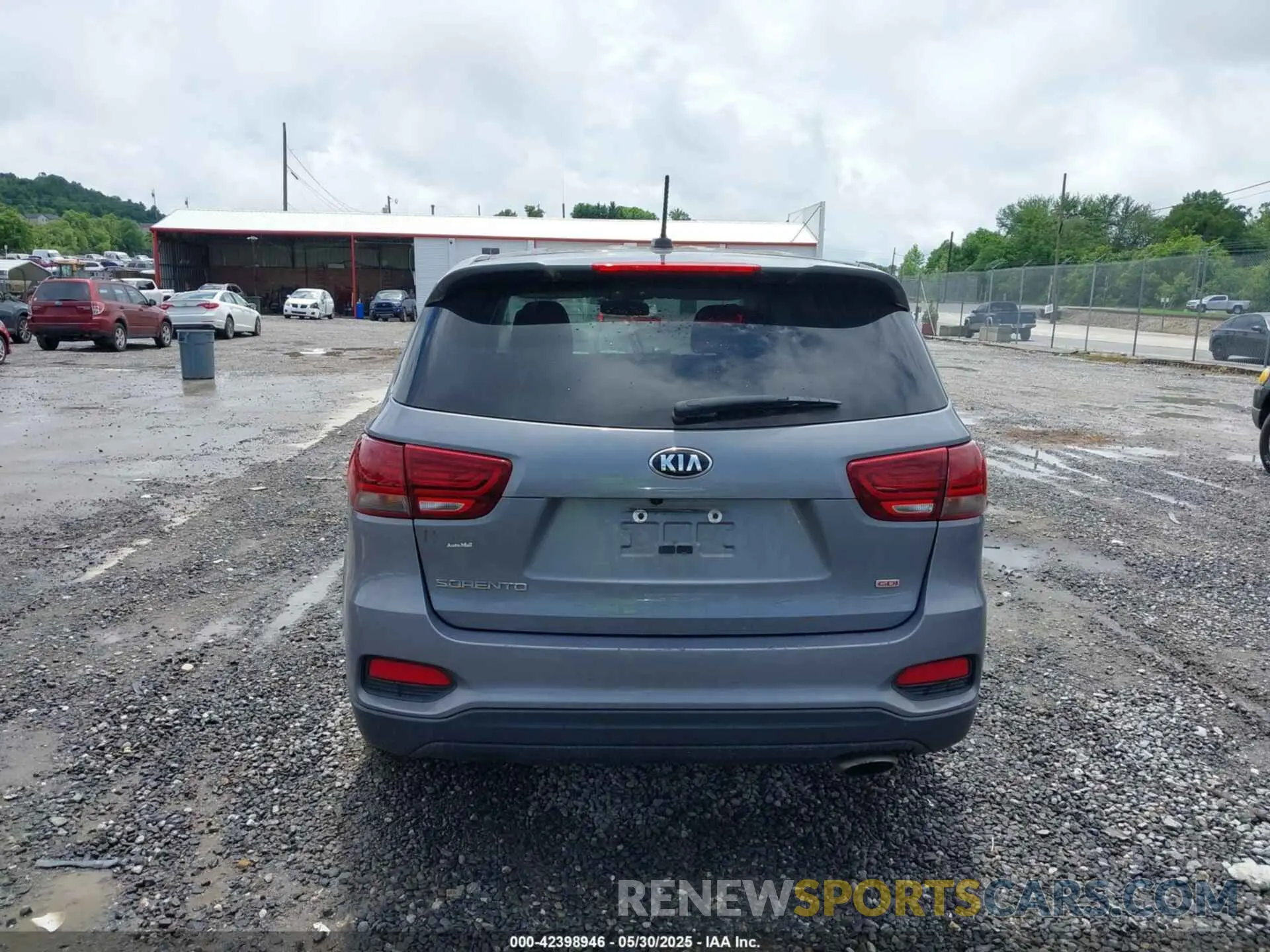 16 Photograph of a damaged car 5XYPG4A39LG652818 KIA SORENTO 2020