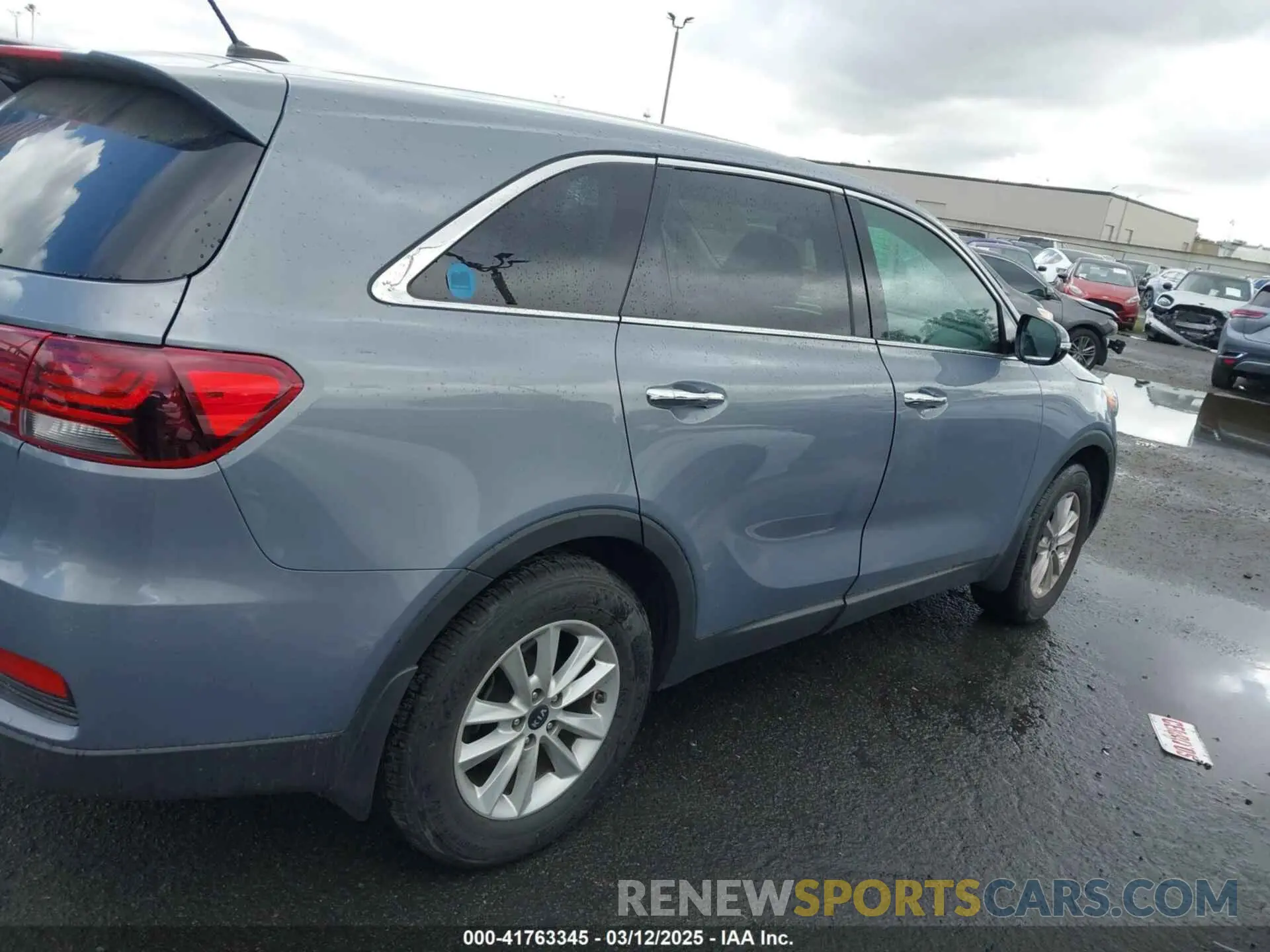 13 Photograph of a damaged car 5XYPG4A39LG654973 KIA SORENTO 2020