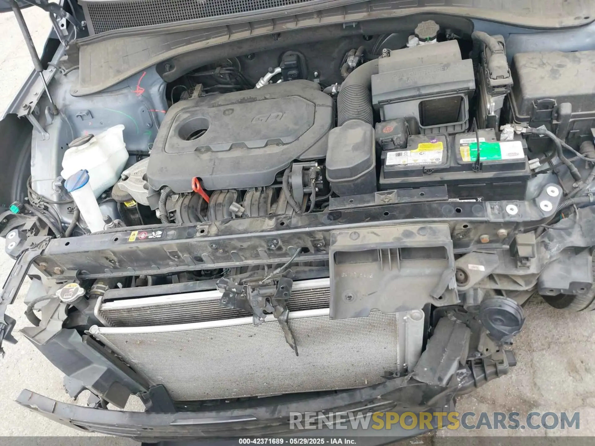 10 Photograph of a damaged car 5XYPG4A39LG669053 KIA SORENTO 2020