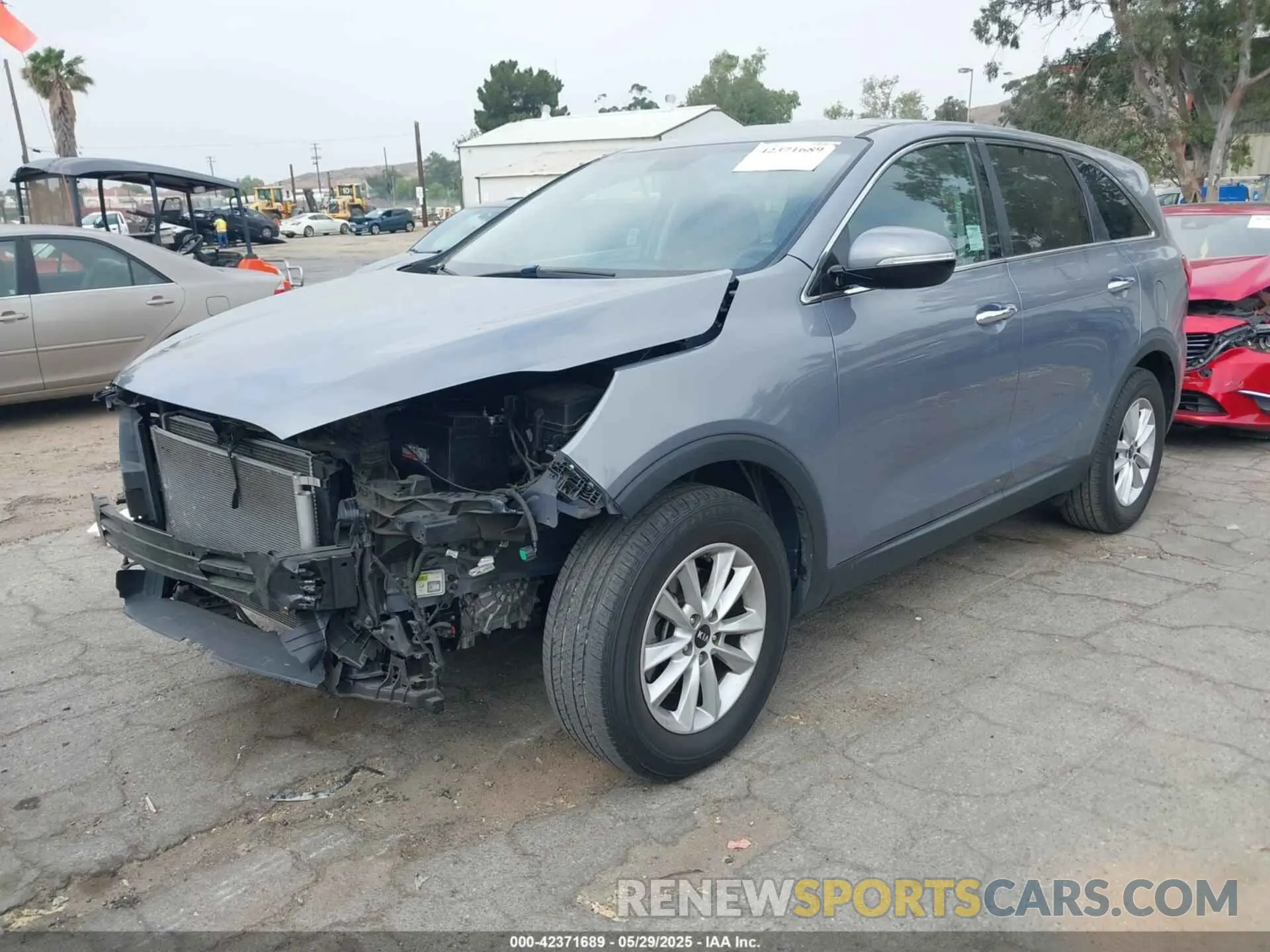 2 Photograph of a damaged car 5XYPG4A39LG669053 KIA SORENTO 2020