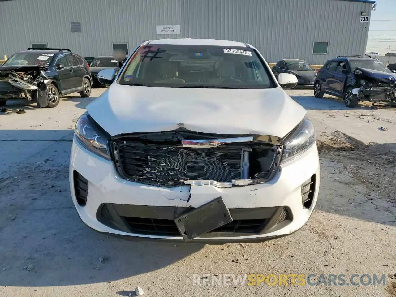 5 Photograph of a damaged car 5XYPG4A39LG681347 KIA SORENTO 2020