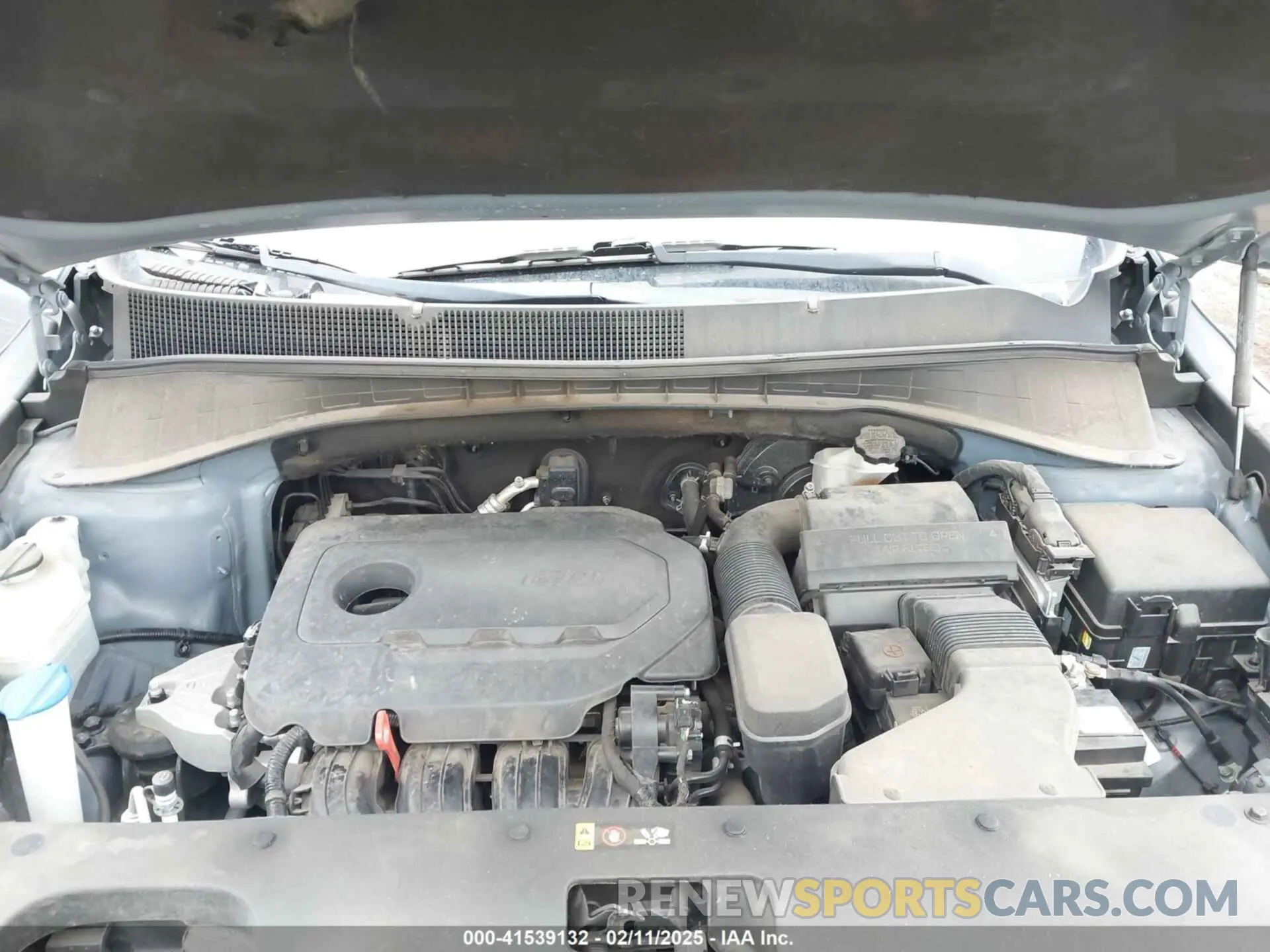10 Photograph of a damaged car 5XYPG4A39LG688184 KIA SORENTO 2020