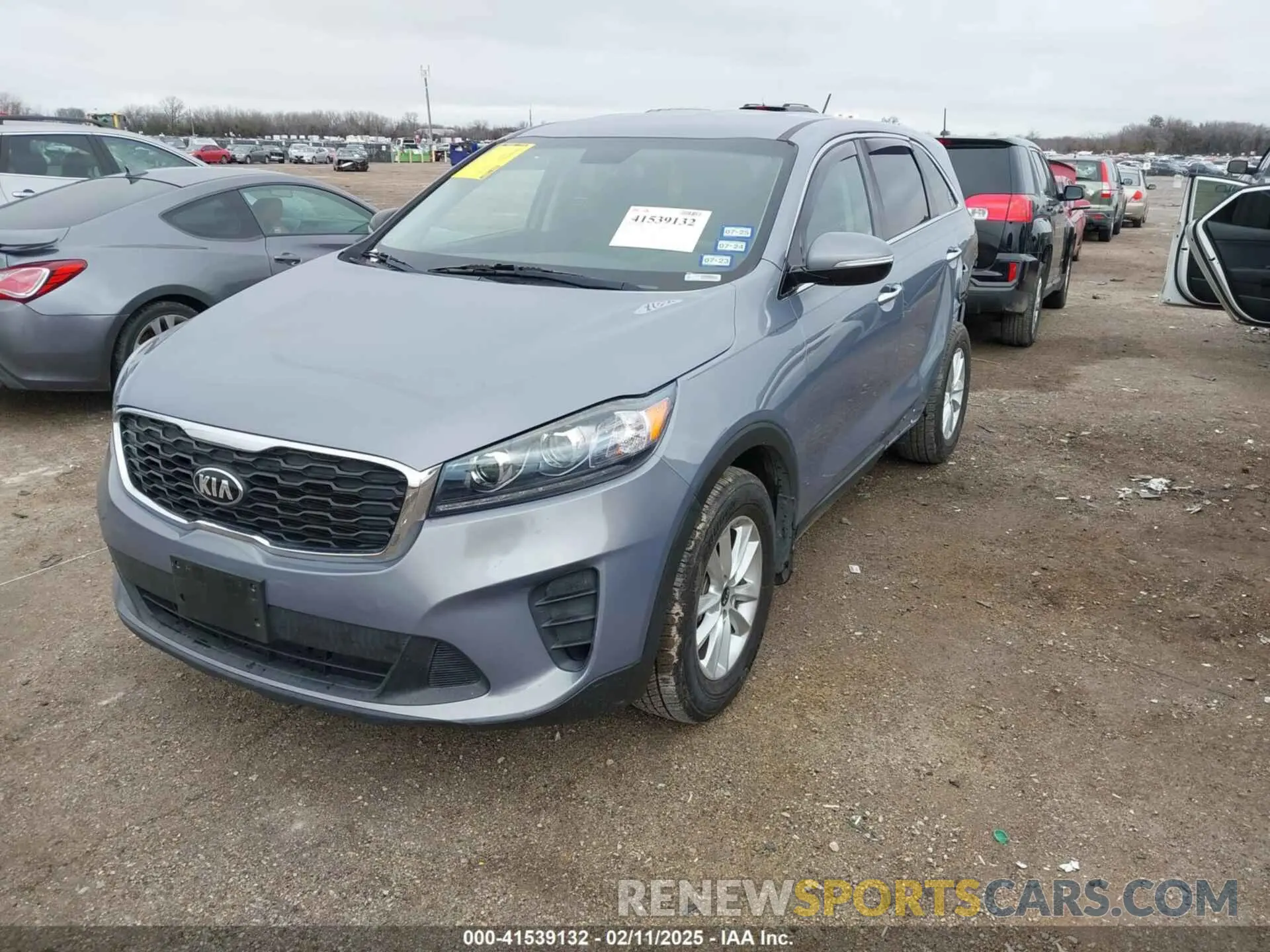 2 Photograph of a damaged car 5XYPG4A39LG688184 KIA SORENTO 2020