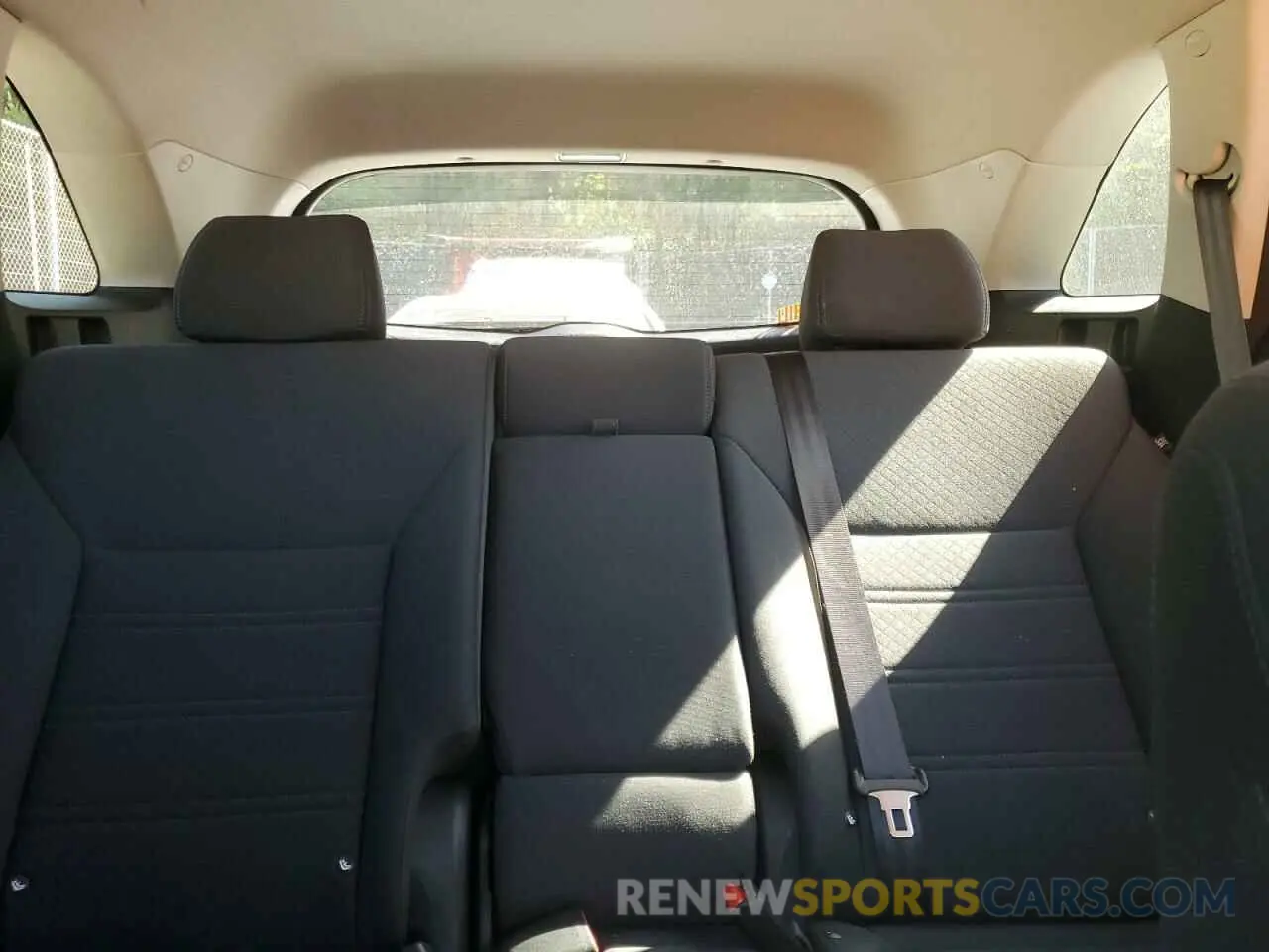 10 Photograph of a damaged car 5XYPG4A3XLG628253 KIA SORENTO 2020