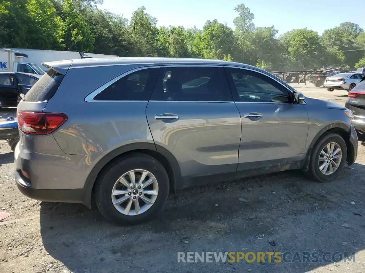 3 Photograph of a damaged car 5XYPG4A3XLG628253 KIA SORENTO 2020
