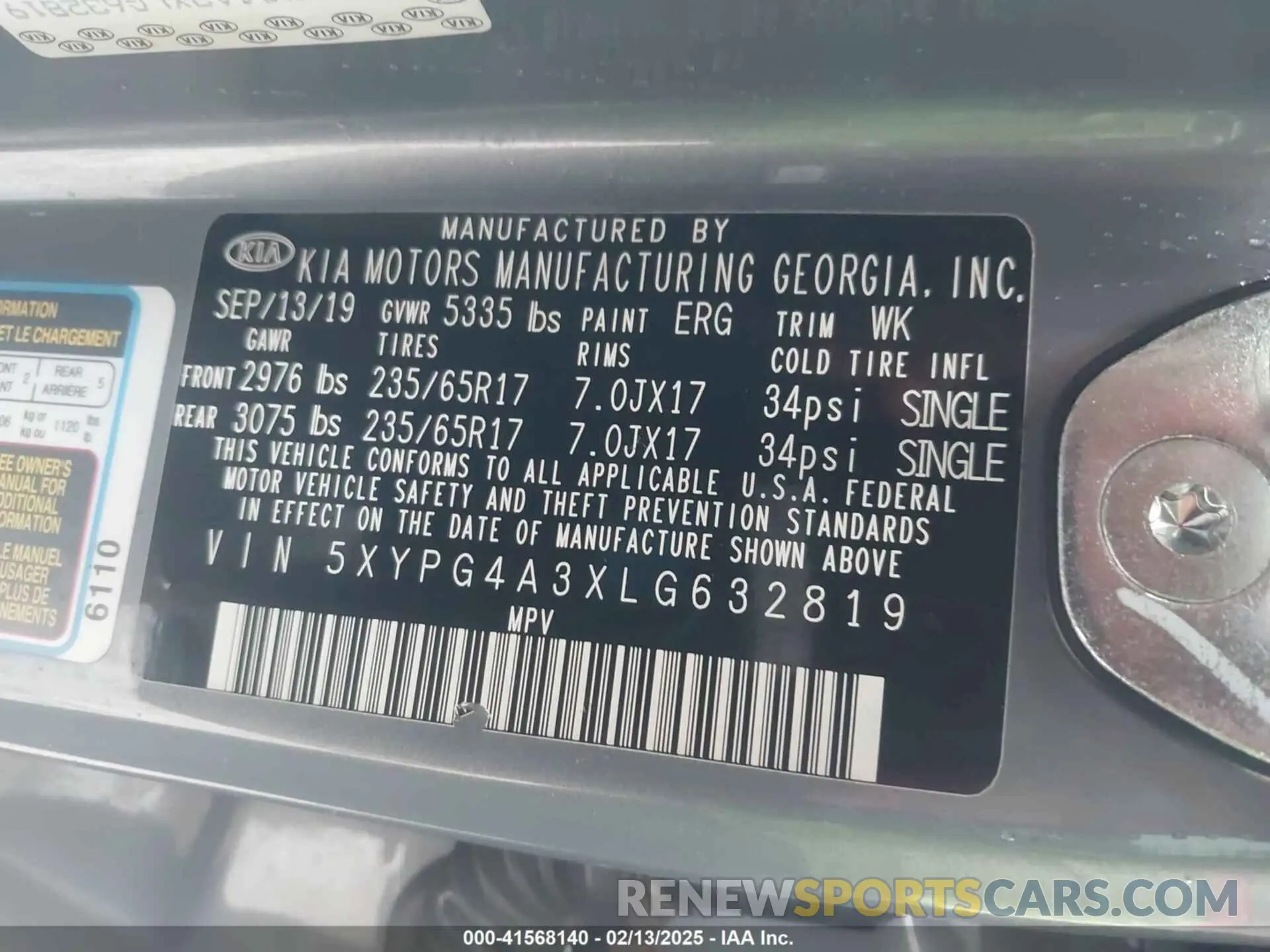 9 Photograph of a damaged car 5XYPG4A3XLG632819 KIA SORENTO 2020