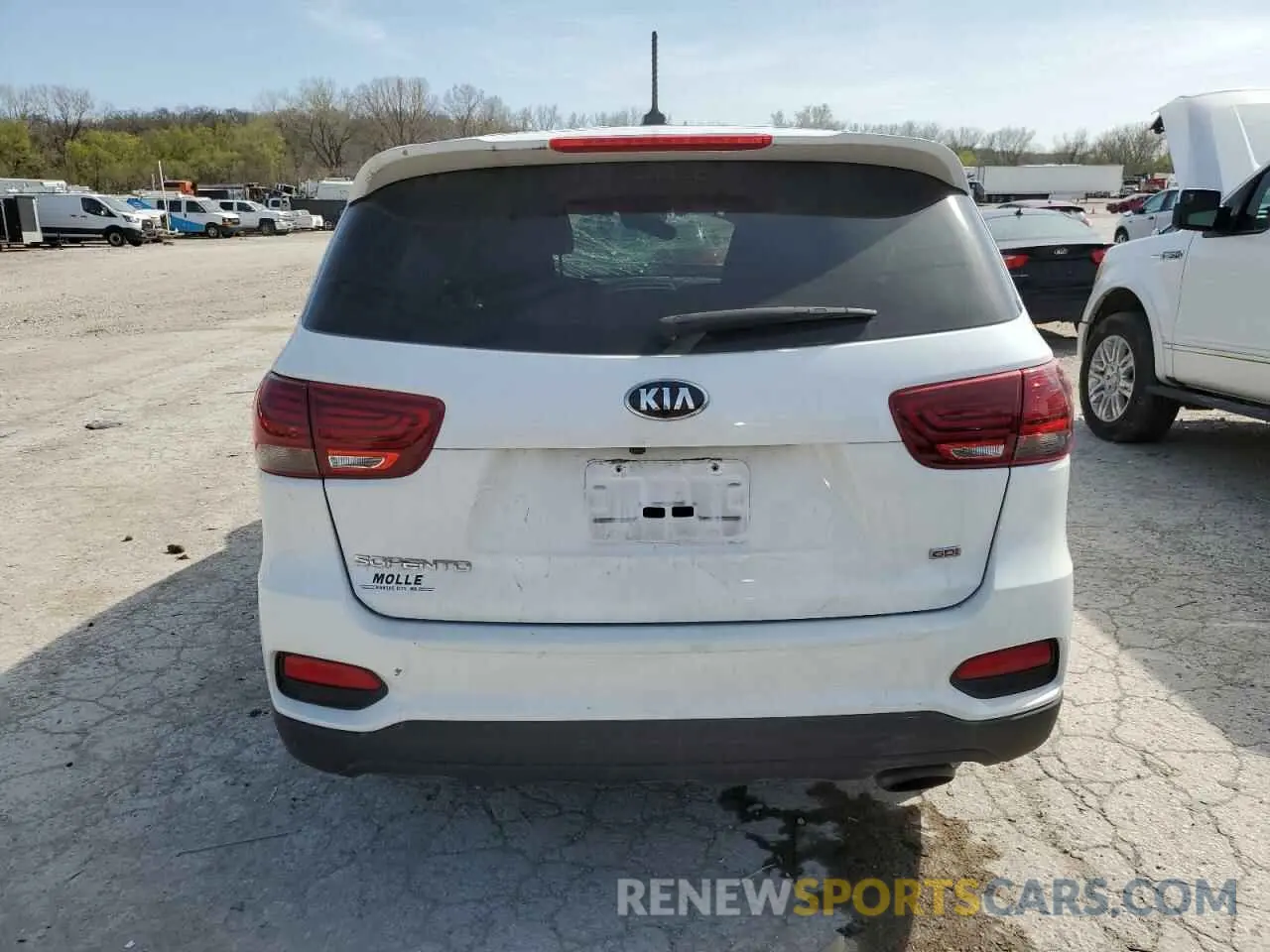 6 Photograph of a damaged car 5XYPG4A3XLG634263 KIA SORENTO 2020