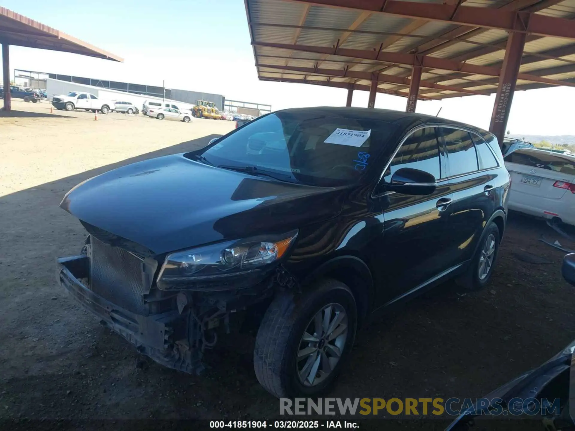 14 Photograph of a damaged car 5XYPG4A3XLG657574 KIA SORENTO 2020