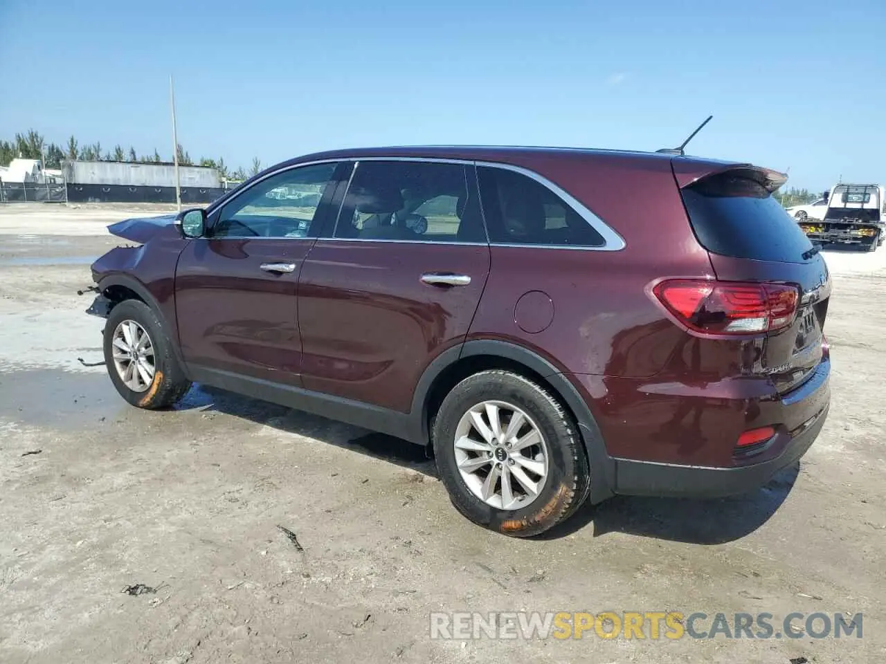 2 Photograph of a damaged car 5XYPG4A3XLG701329 KIA SORENTO 2020