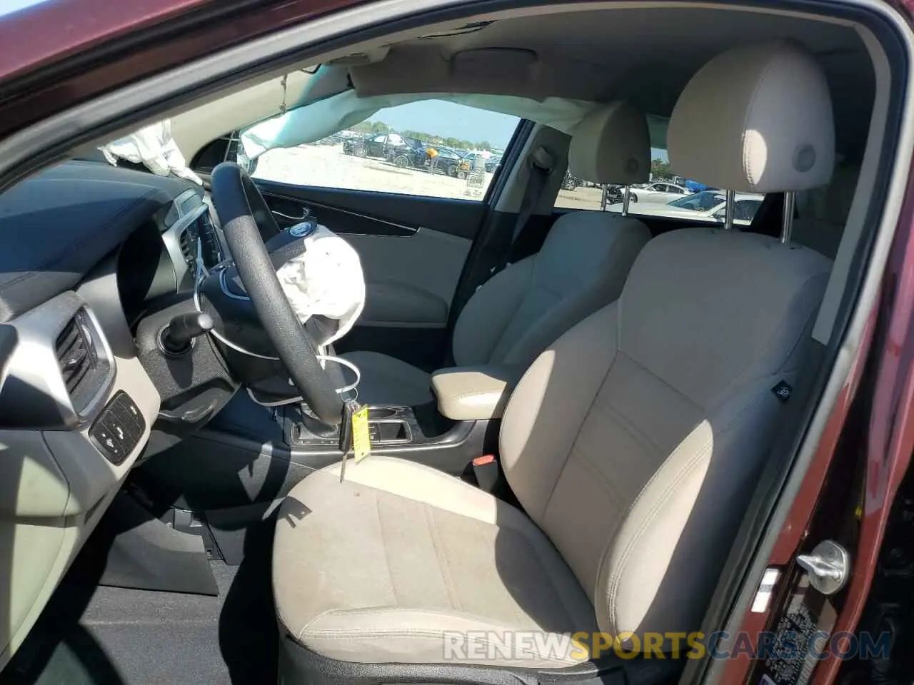 7 Photograph of a damaged car 5XYPG4A3XLG701329 KIA SORENTO 2020