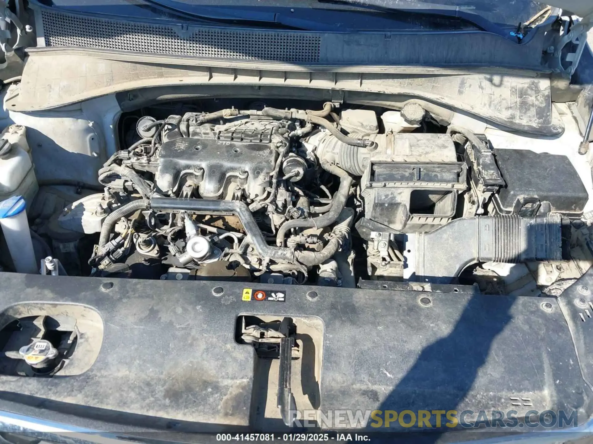 10 Photograph of a damaged car 5XYPG4A50LG628036 KIA SORENTO 2020