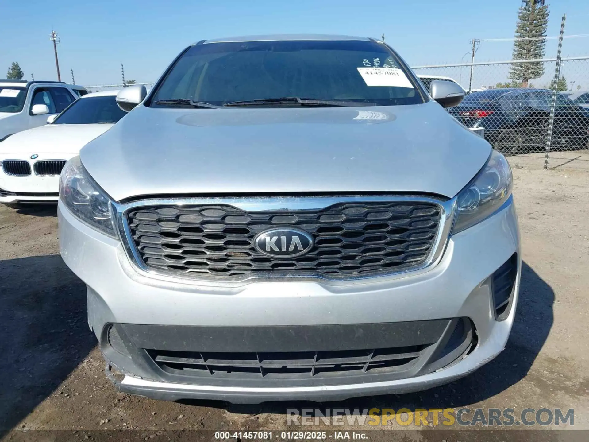 11 Photograph of a damaged car 5XYPG4A50LG628036 KIA SORENTO 2020
