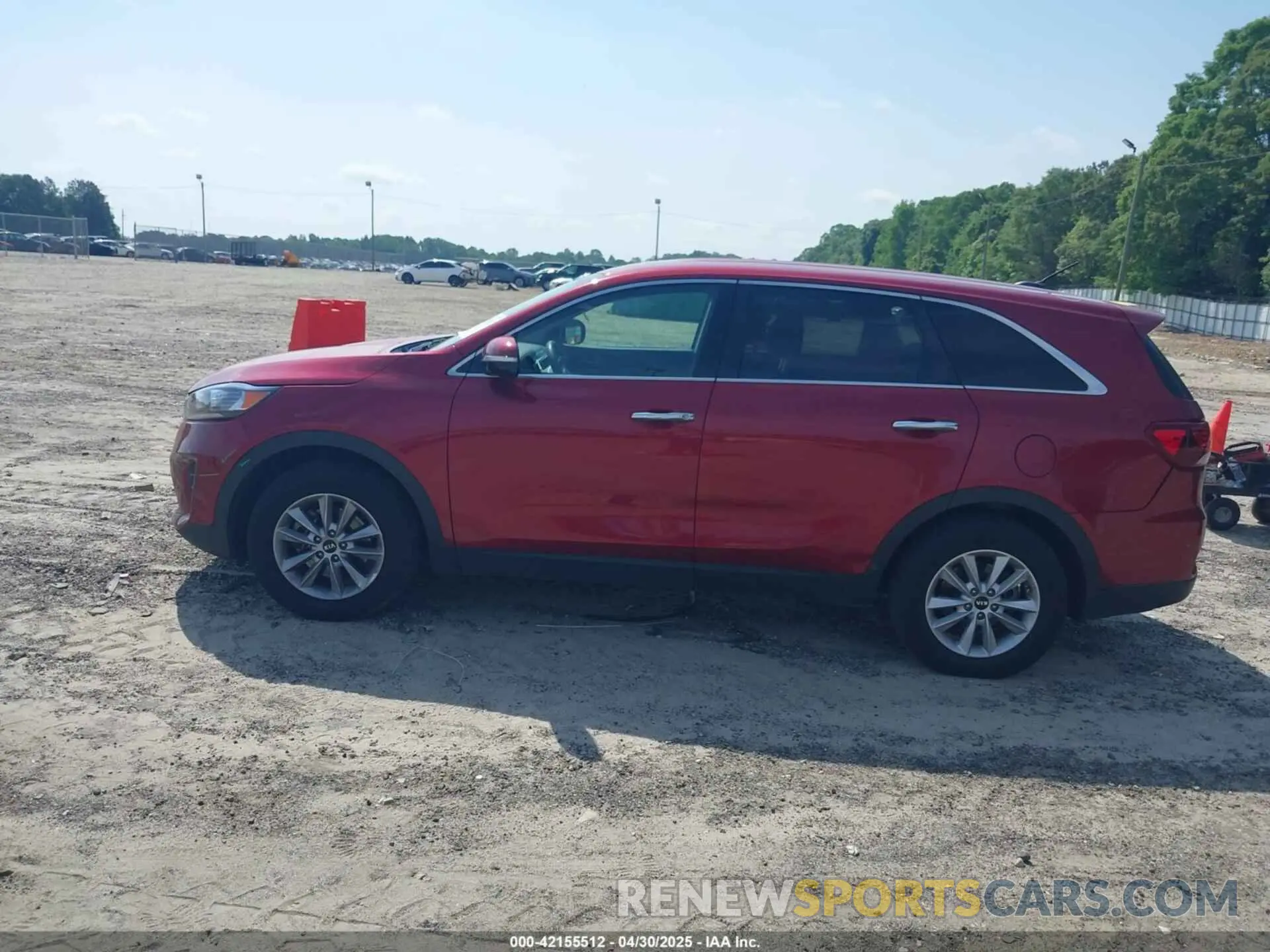 14 Photograph of a damaged car 5XYPG4A50LG669864 KIA SORENTO 2020