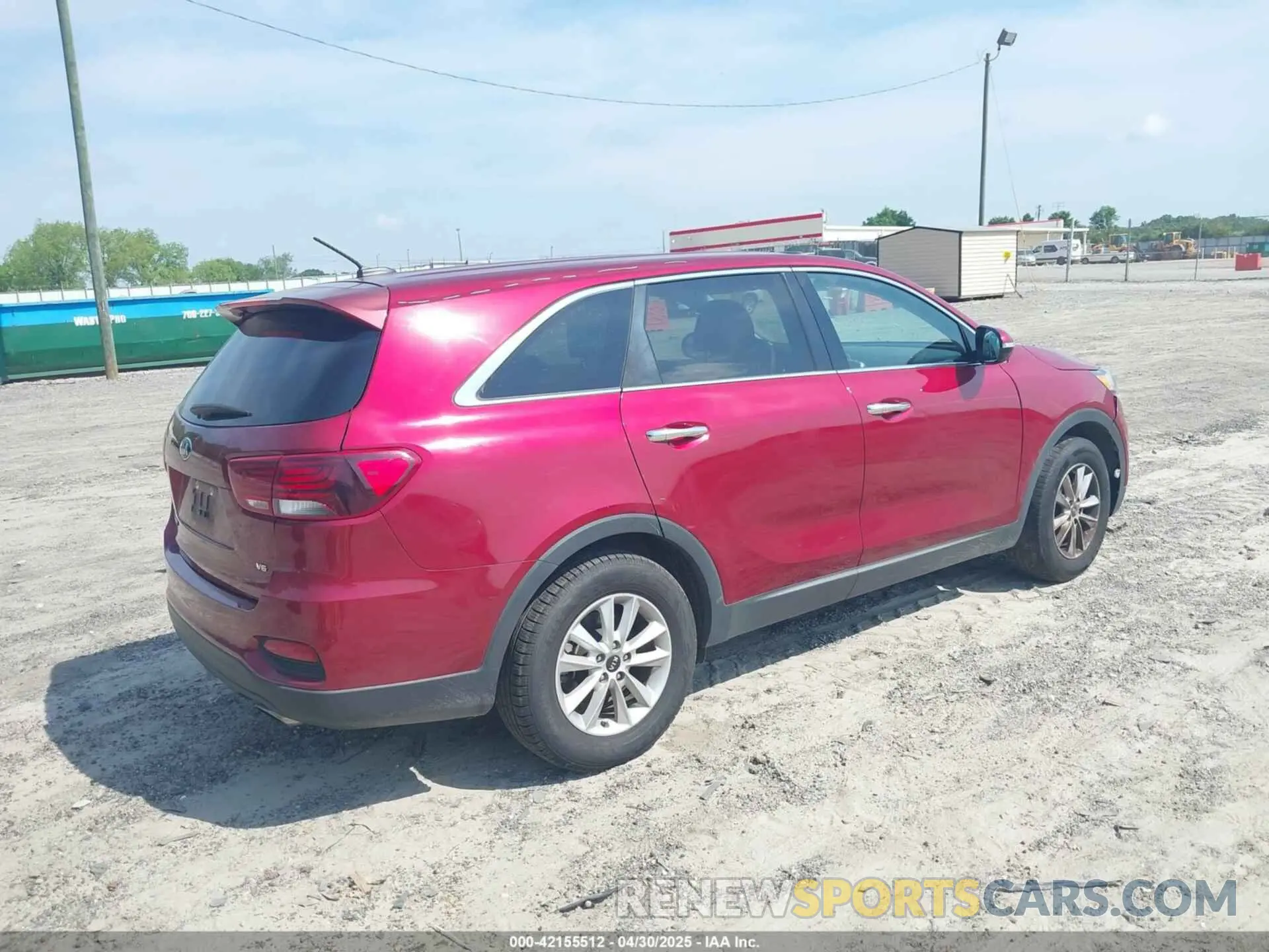 4 Photograph of a damaged car 5XYPG4A50LG669864 KIA SORENTO 2020