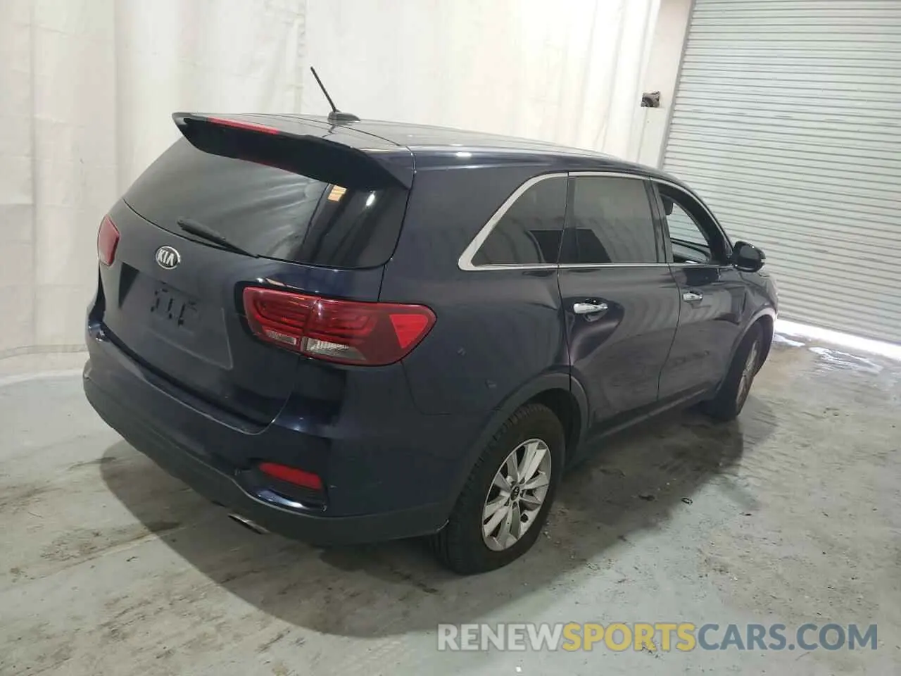 3 Photograph of a damaged car 5XYPG4A51LG627347 KIA SORENTO 2020