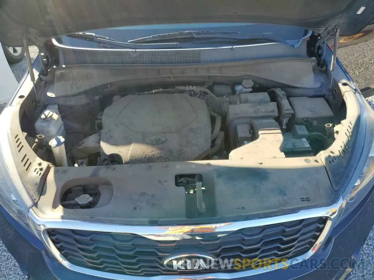 12 Photograph of a damaged car 5XYPG4A52LG618186 KIA SORENTO 2020