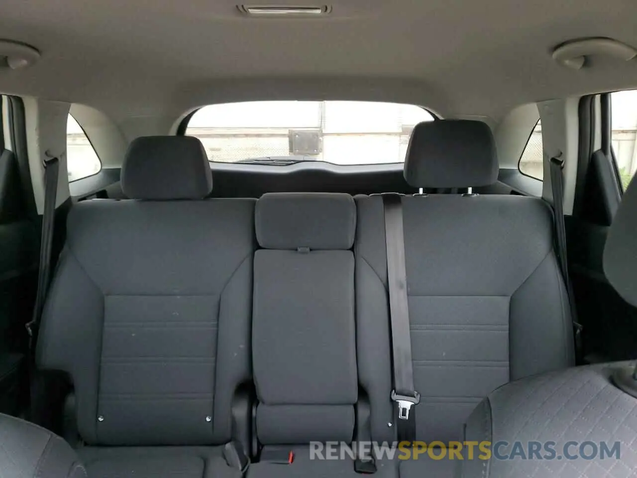 10 Photograph of a damaged car 5XYPG4A52LG620262 KIA SORENTO 2020