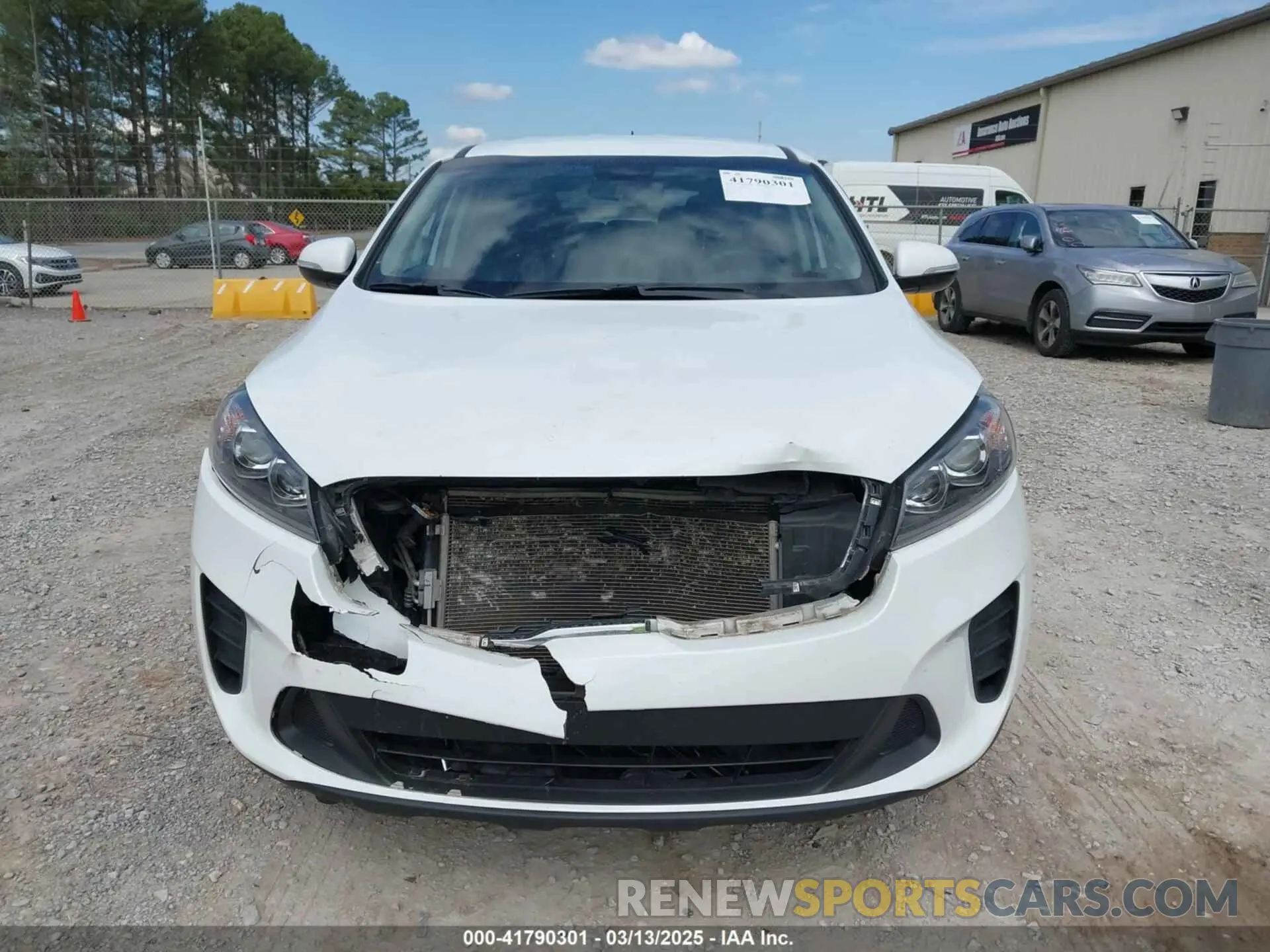12 Photograph of a damaged car 5XYPG4A52LG622321 KIA SORENTO 2020