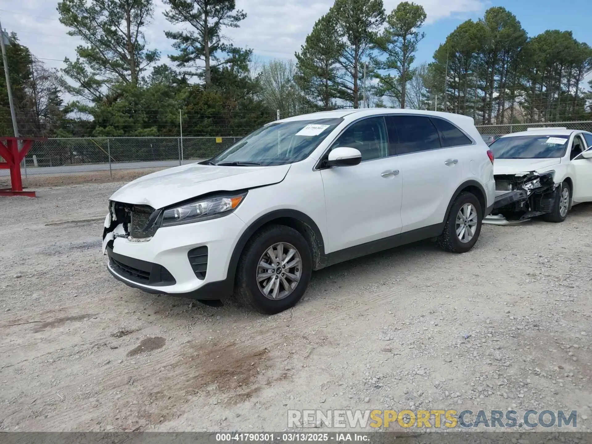 2 Photograph of a damaged car 5XYPG4A52LG622321 KIA SORENTO 2020