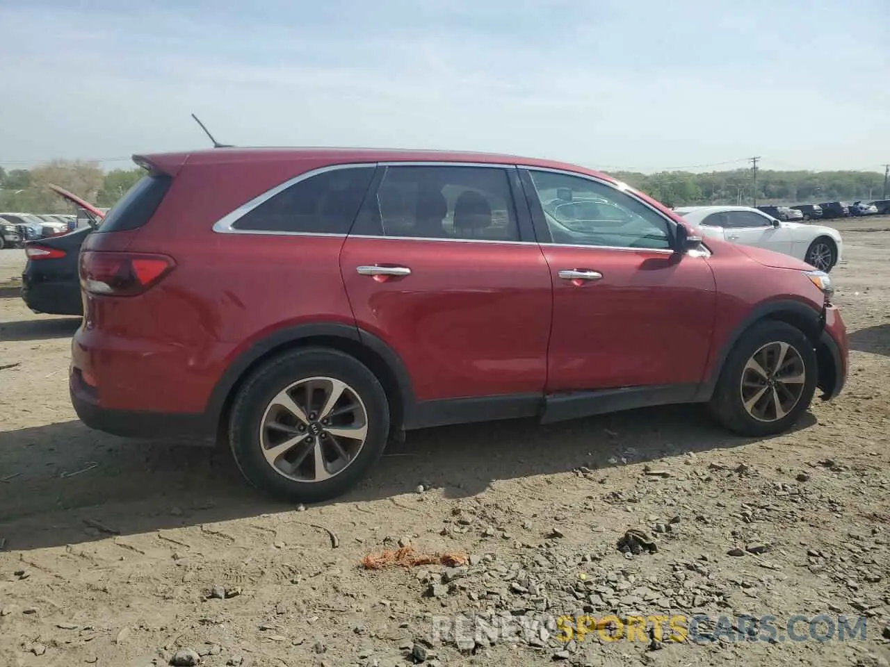 3 Photograph of a damaged car 5XYPG4A52LG666254 KIA SORENTO 2020