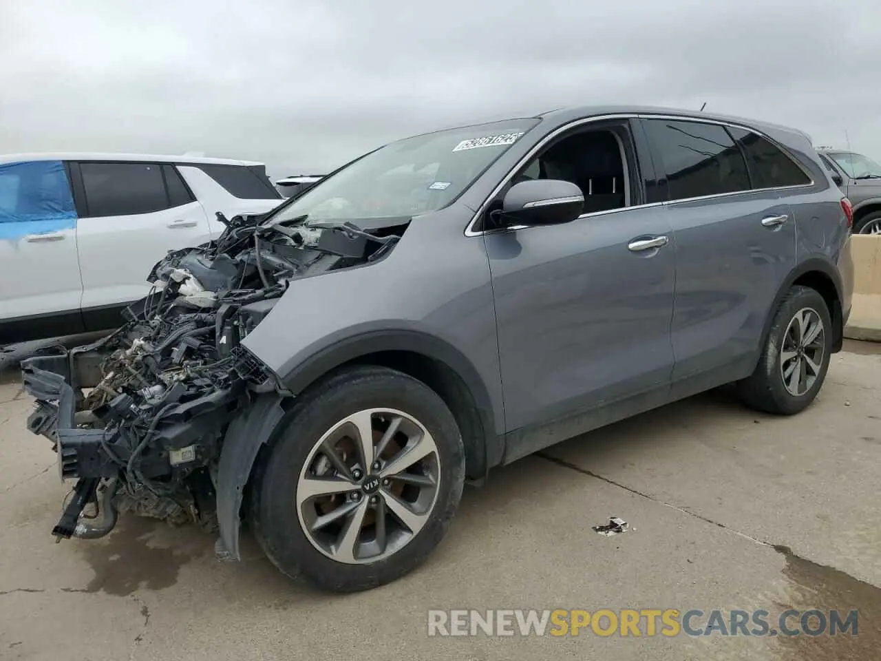 1 Photograph of a damaged car 5XYPG4A52LG689954 KIA SORENTO 2020