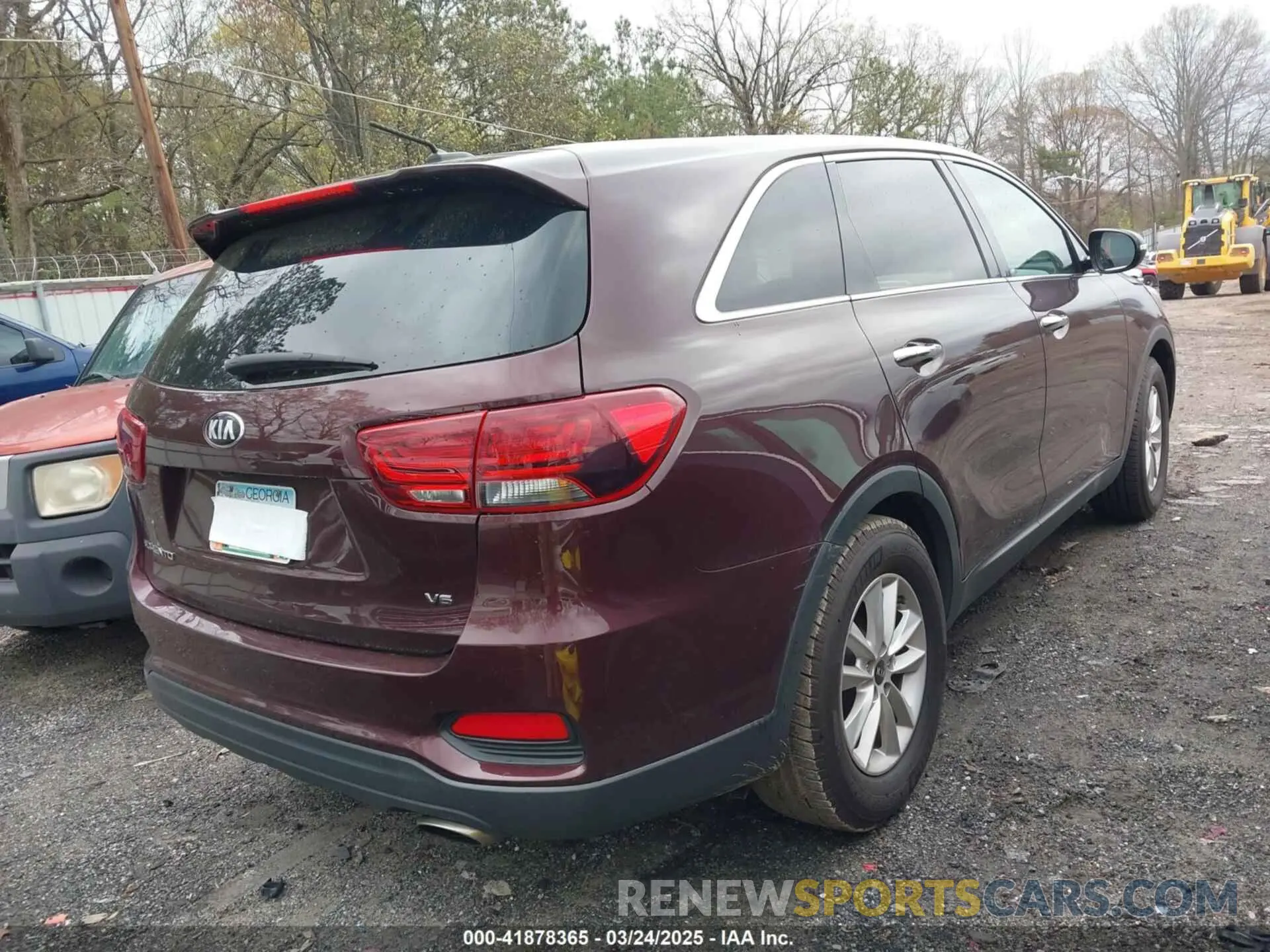 4 Photograph of a damaged car 5XYPG4A53LG632551 KIA SORENTO 2020