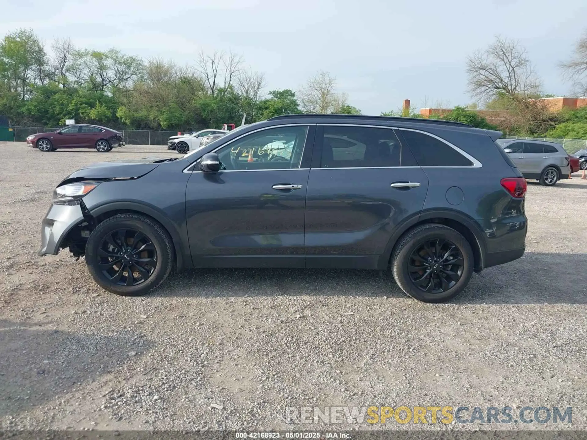 14 Photograph of a damaged car 5XYPG4A54LG706009 KIA SORENTO 2020