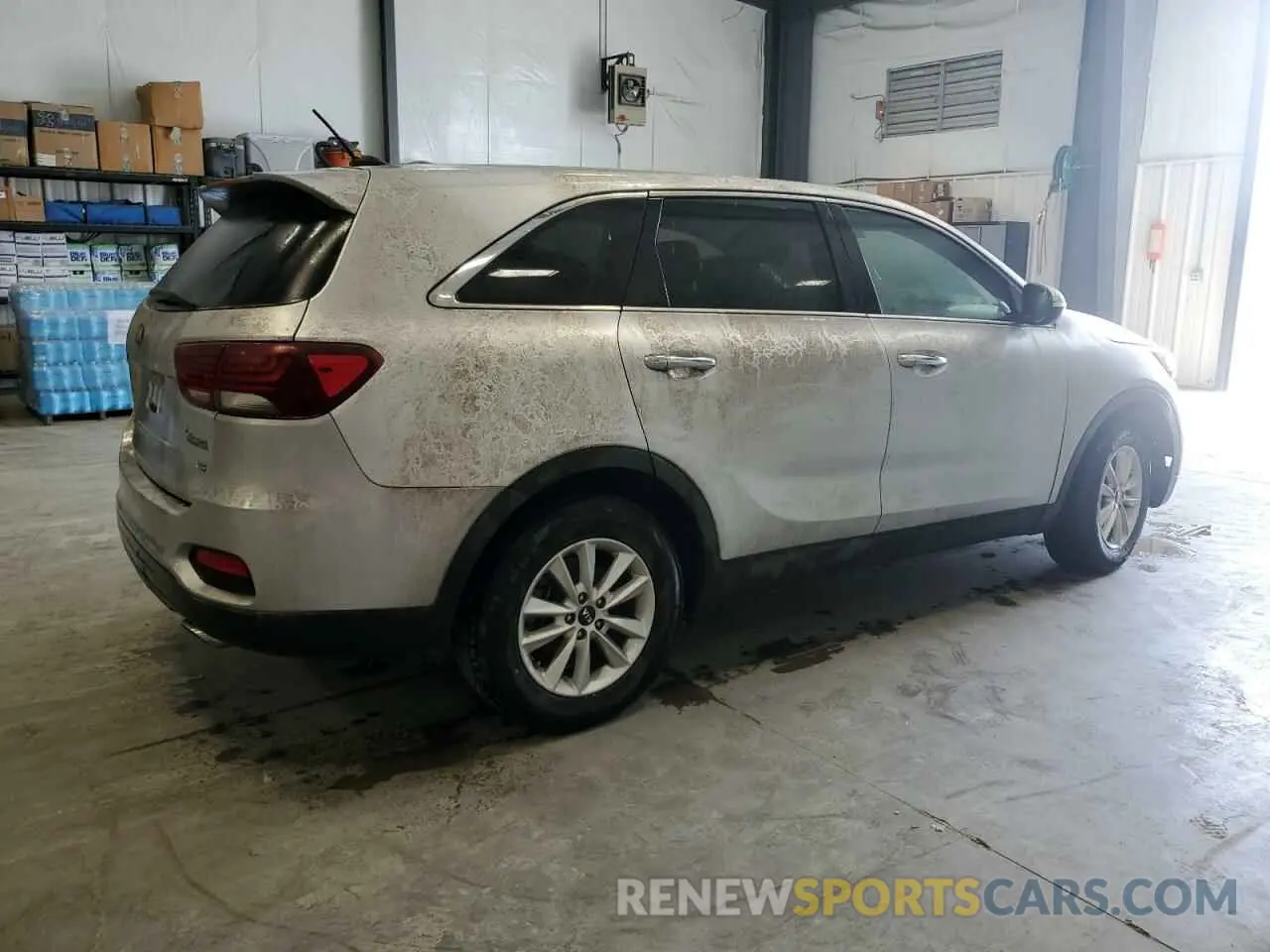 3 Photograph of a damaged car 5XYPG4A55LG615010 KIA SORENTO 2020