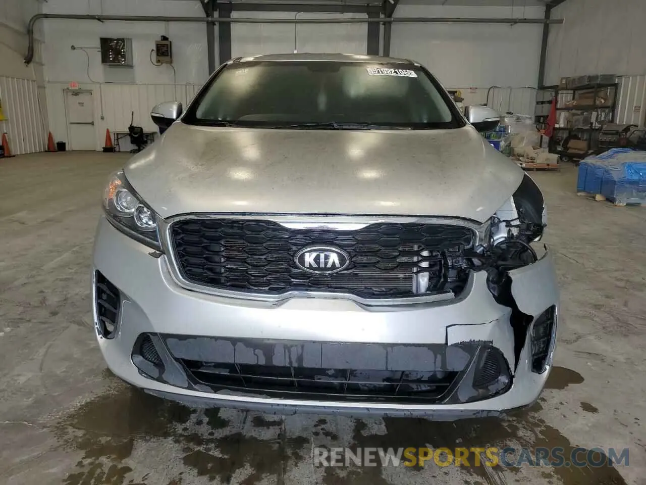 5 Photograph of a damaged car 5XYPG4A55LG615010 KIA SORENTO 2020
