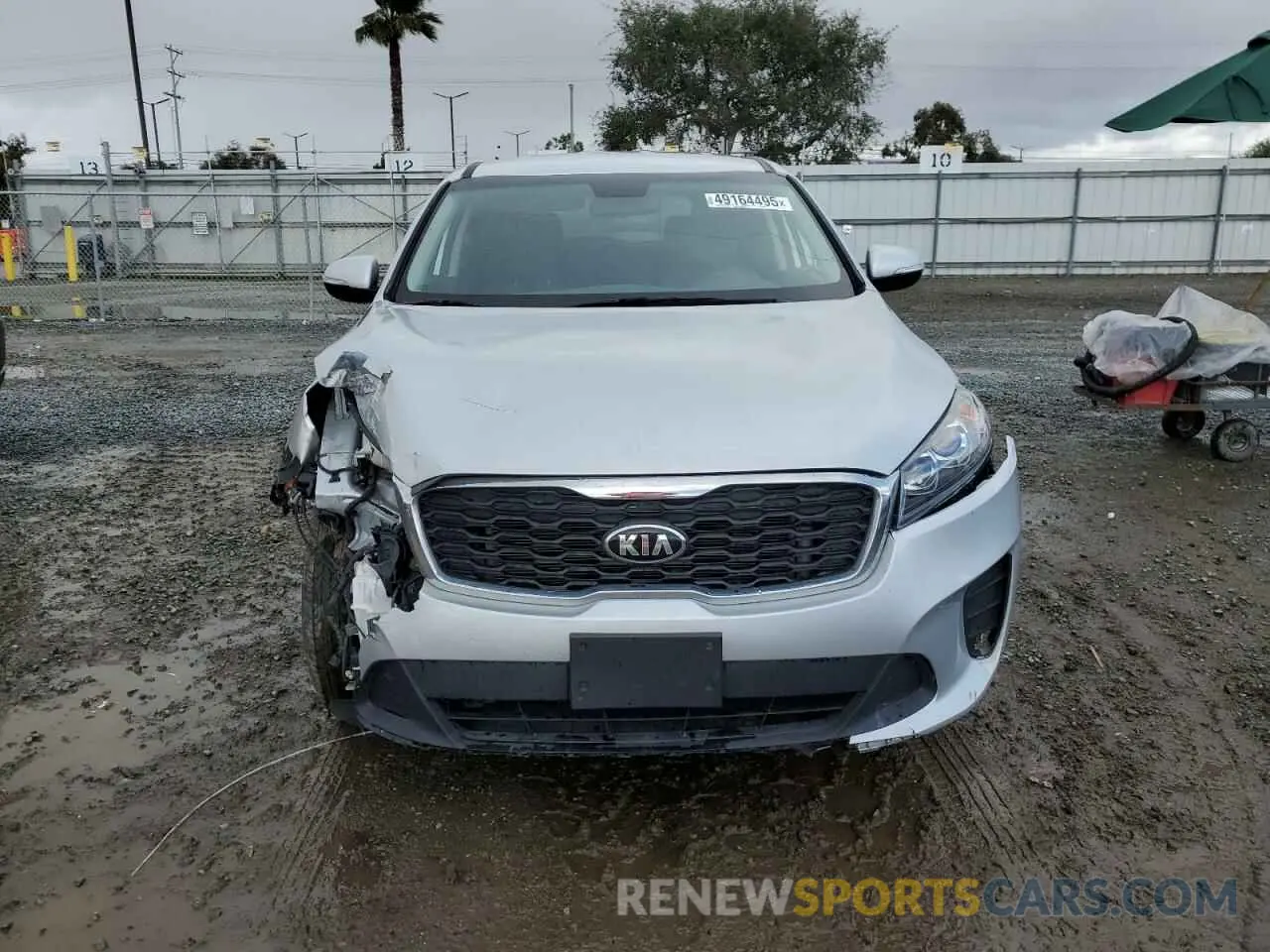 5 Photograph of a damaged car 5XYPG4A55LG631868 KIA SORENTO 2020