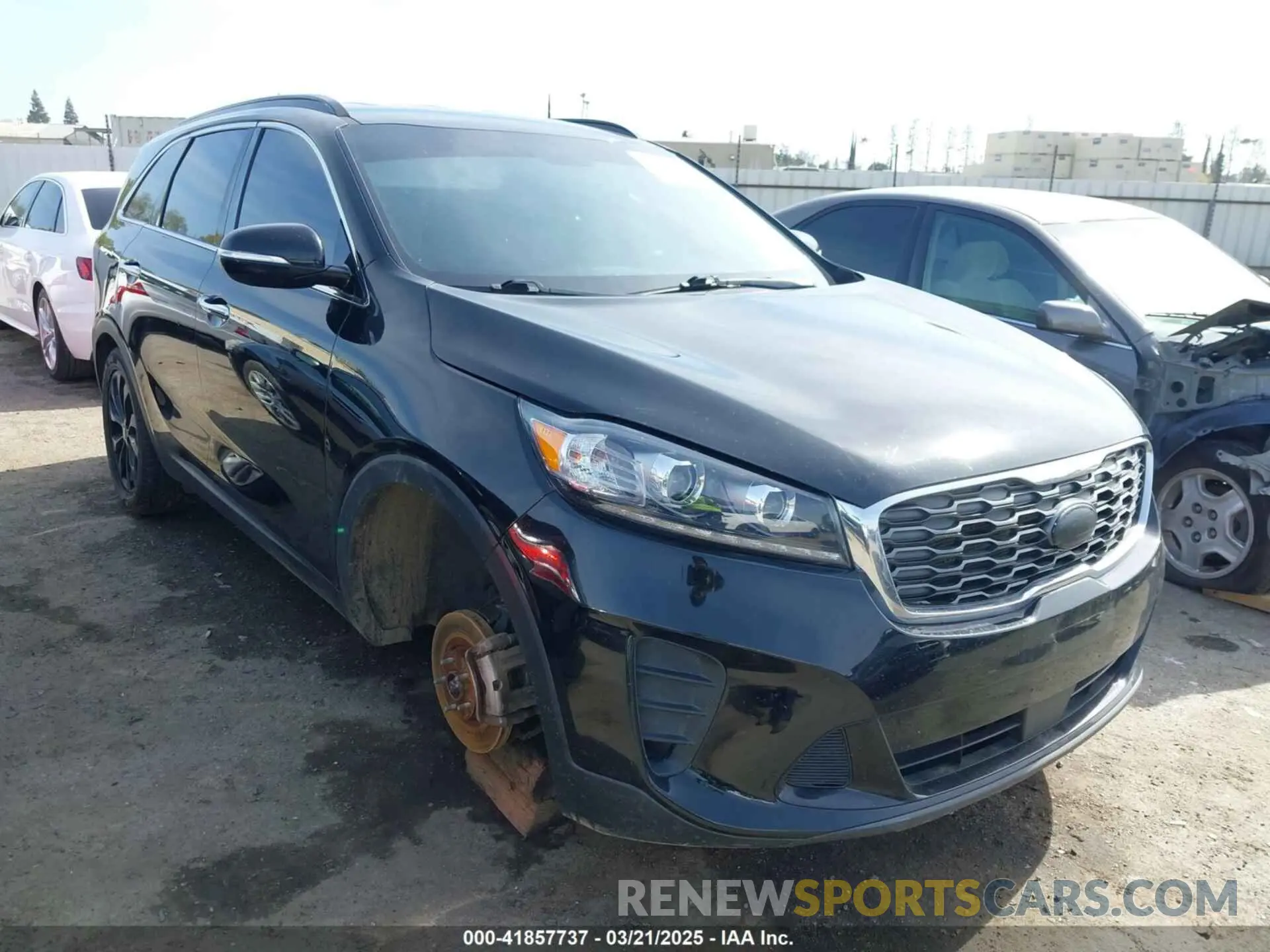 1 Photograph of a damaged car 5XYPG4A55LG695893 KIA SORENTO 2020