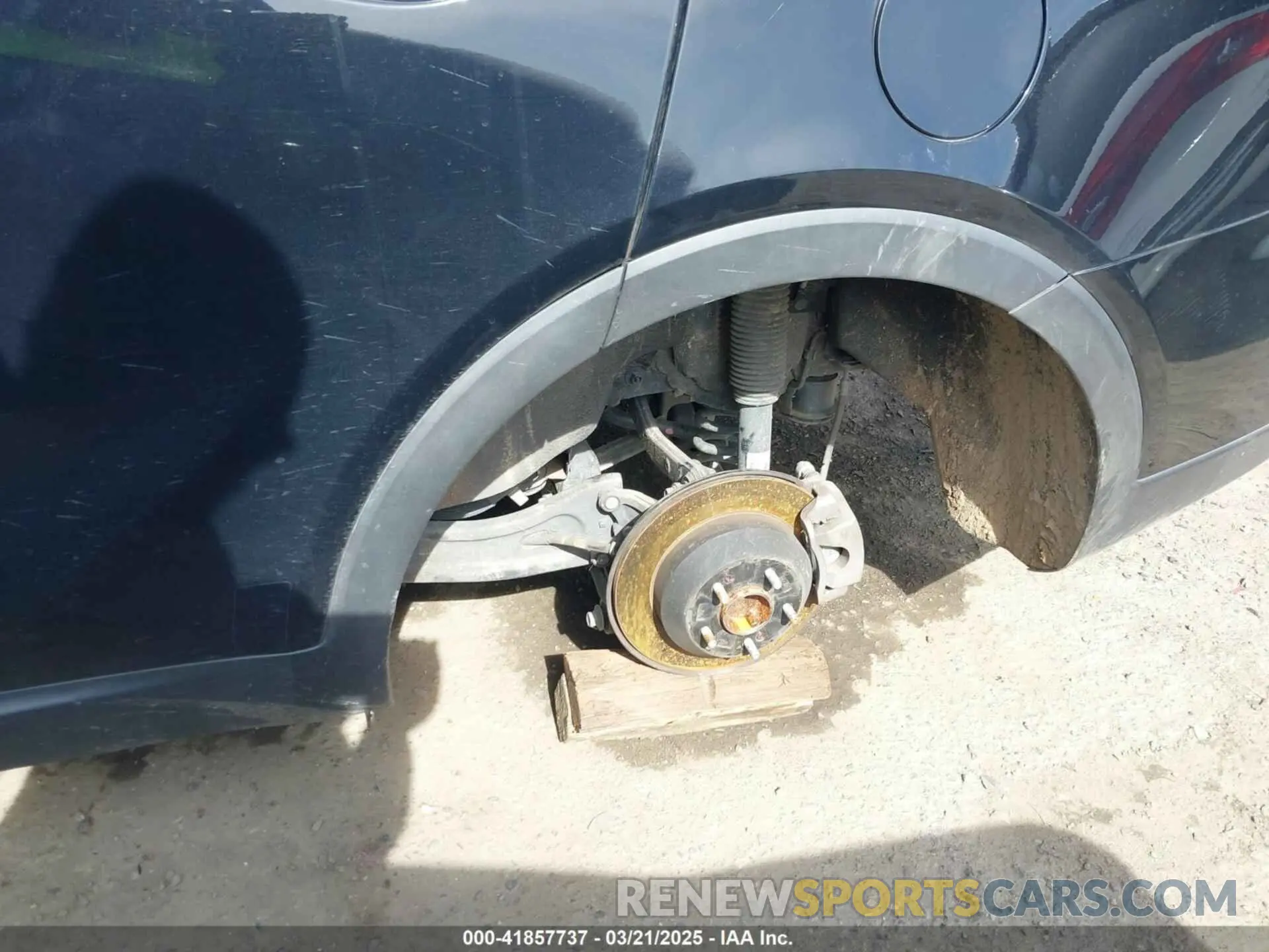16 Photograph of a damaged car 5XYPG4A55LG695893 KIA SORENTO 2020