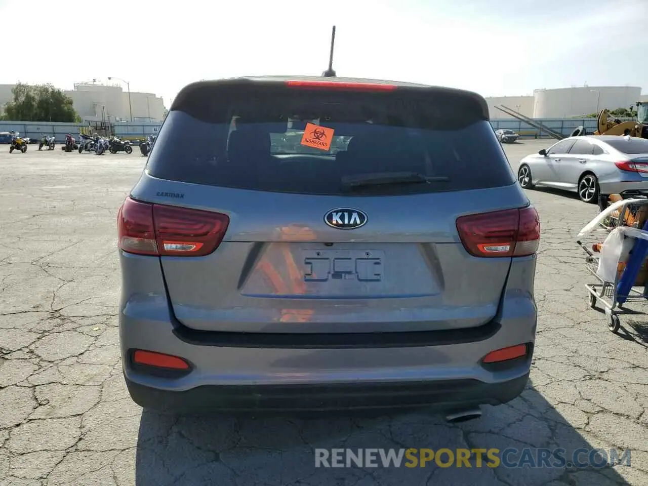 6 Photograph of a damaged car 5XYPG4A56LG617820 KIA SORENTO 2020