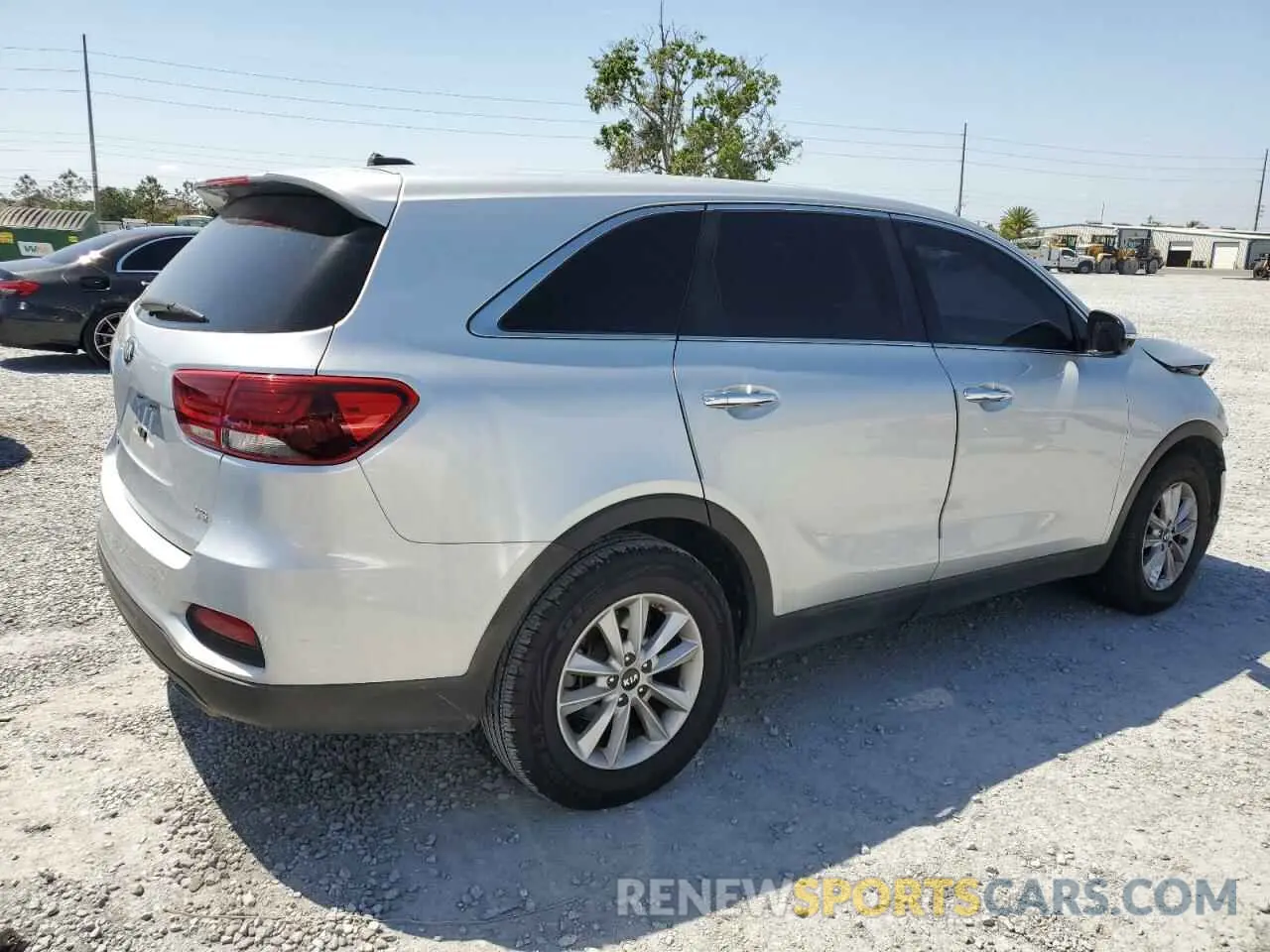 3 Photograph of a damaged car 5XYPG4A56LG621267 KIA SORENTO 2020