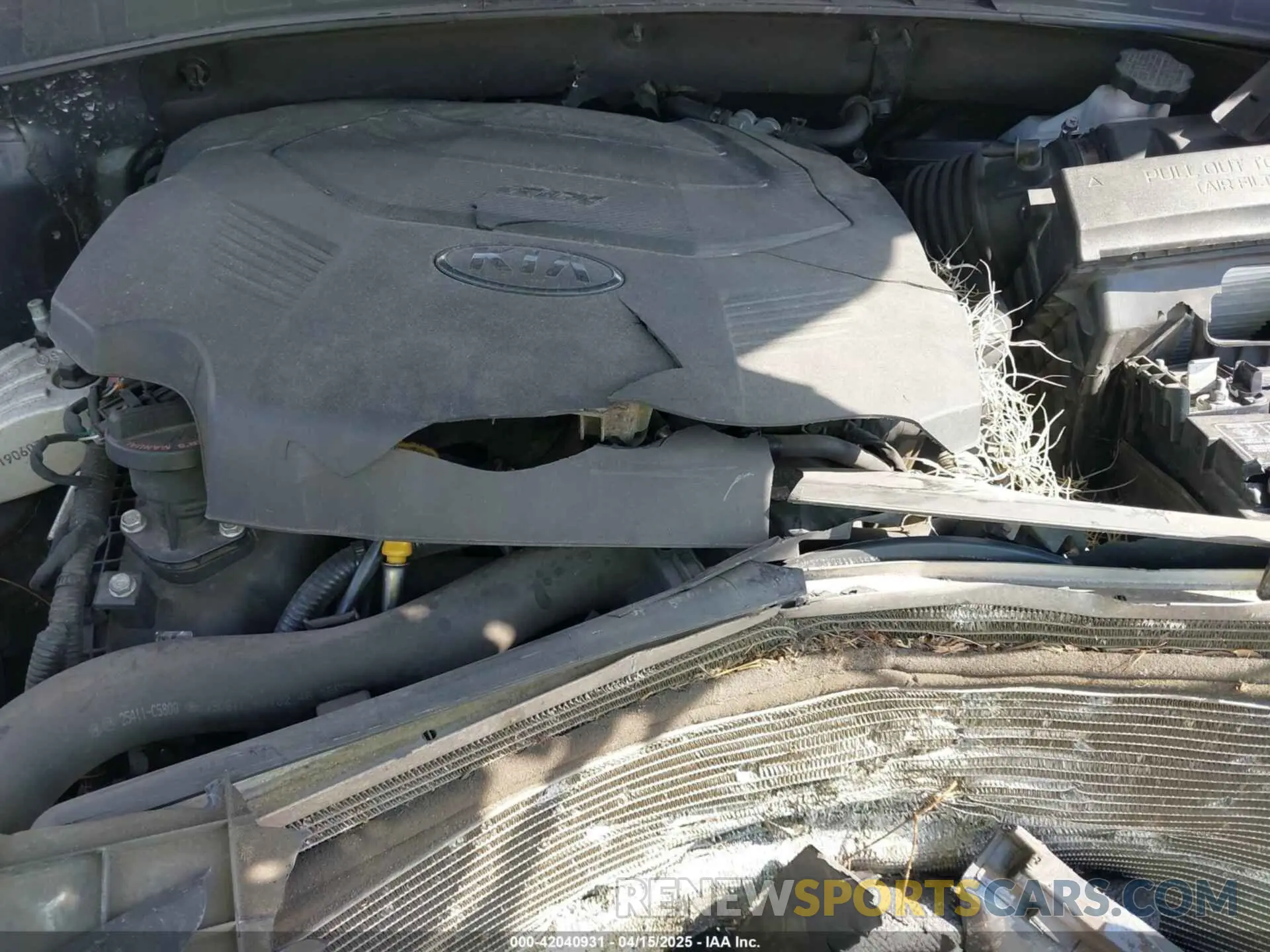 10 Photograph of a damaged car 5XYPG4A56LG622631 KIA SORENTO 2020